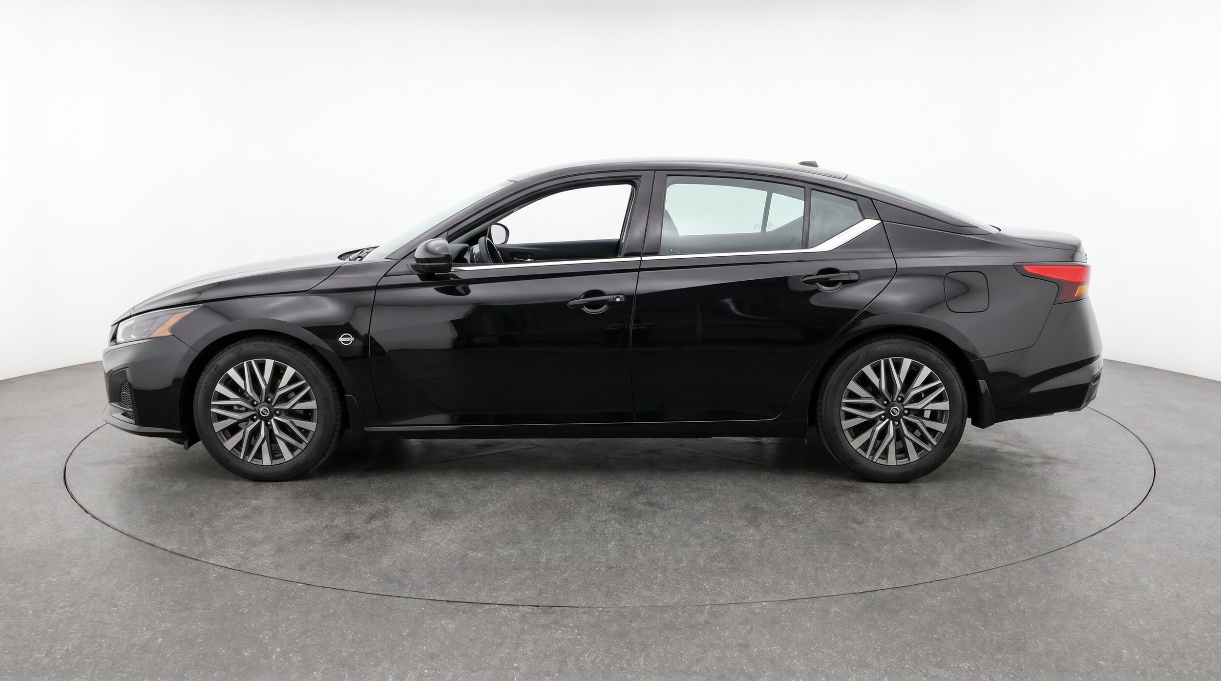 Thumbnail: 2026 Nissan Altima - 5