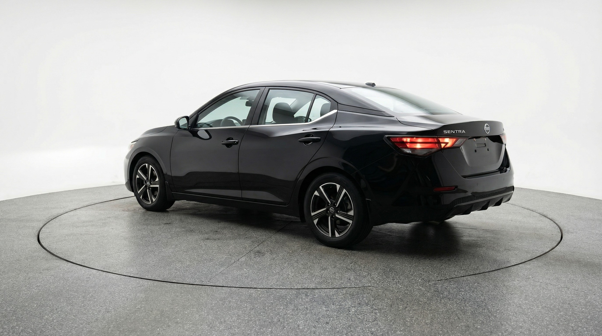 Thumbnail: 2025 Nissan Sentra - 5