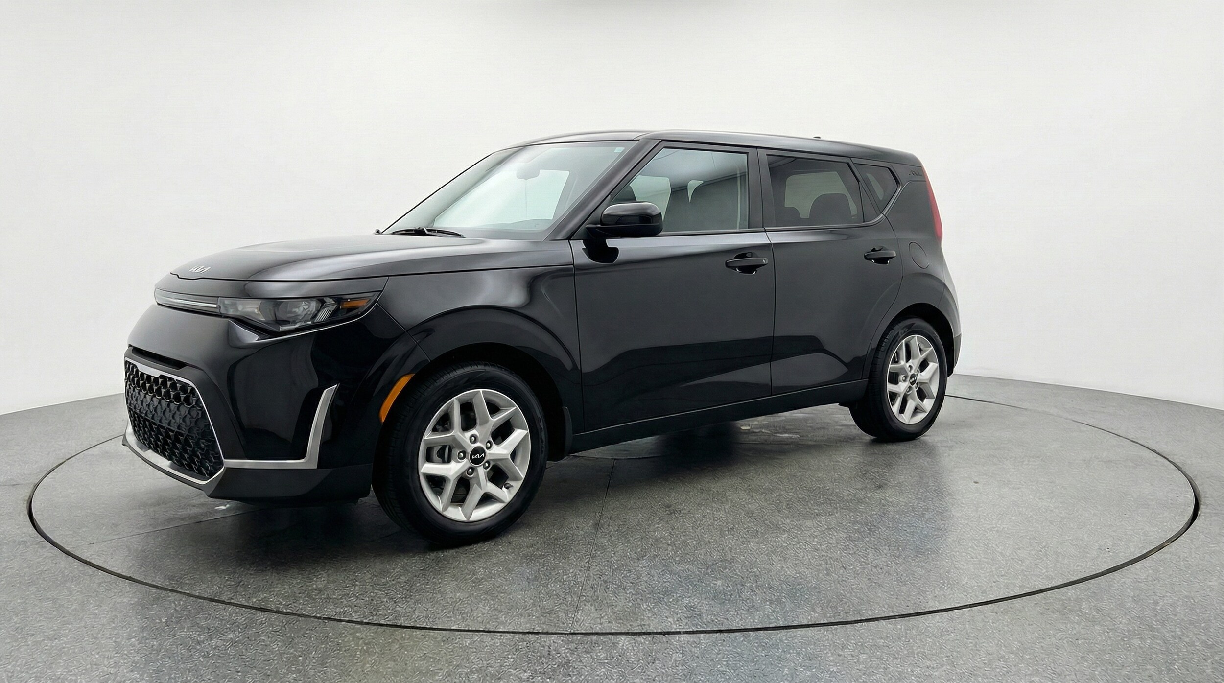 Thumbnail: 2025 Kia Soul - 3