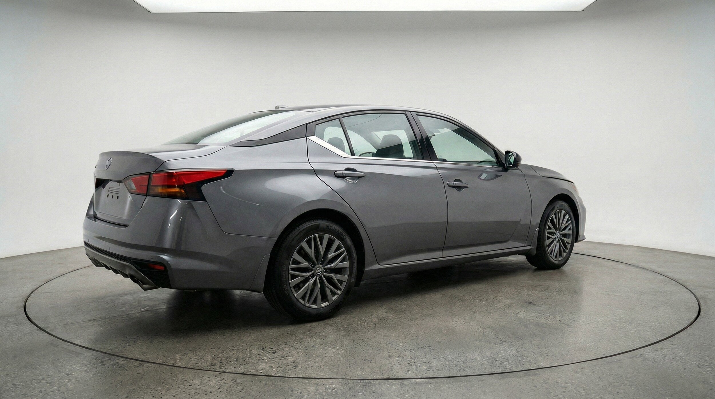 Thumbnail: 2025 Nissan Altima - 9