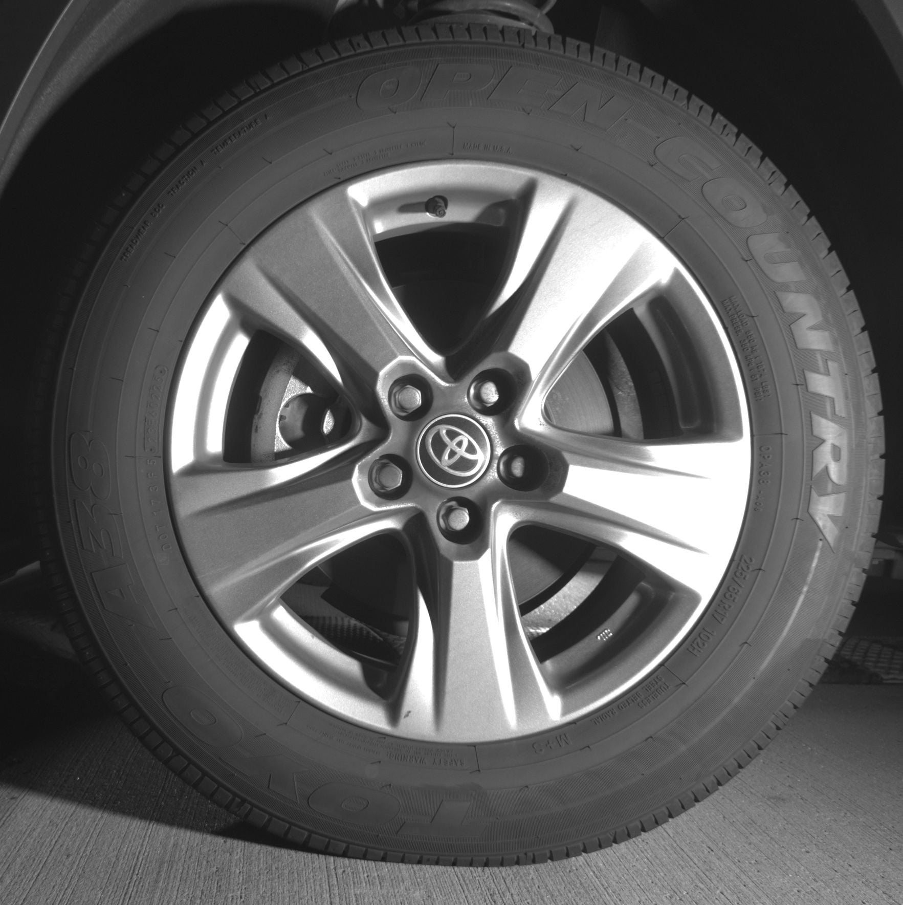 Thumbnail: 2025 Toyota RAV4 - 9