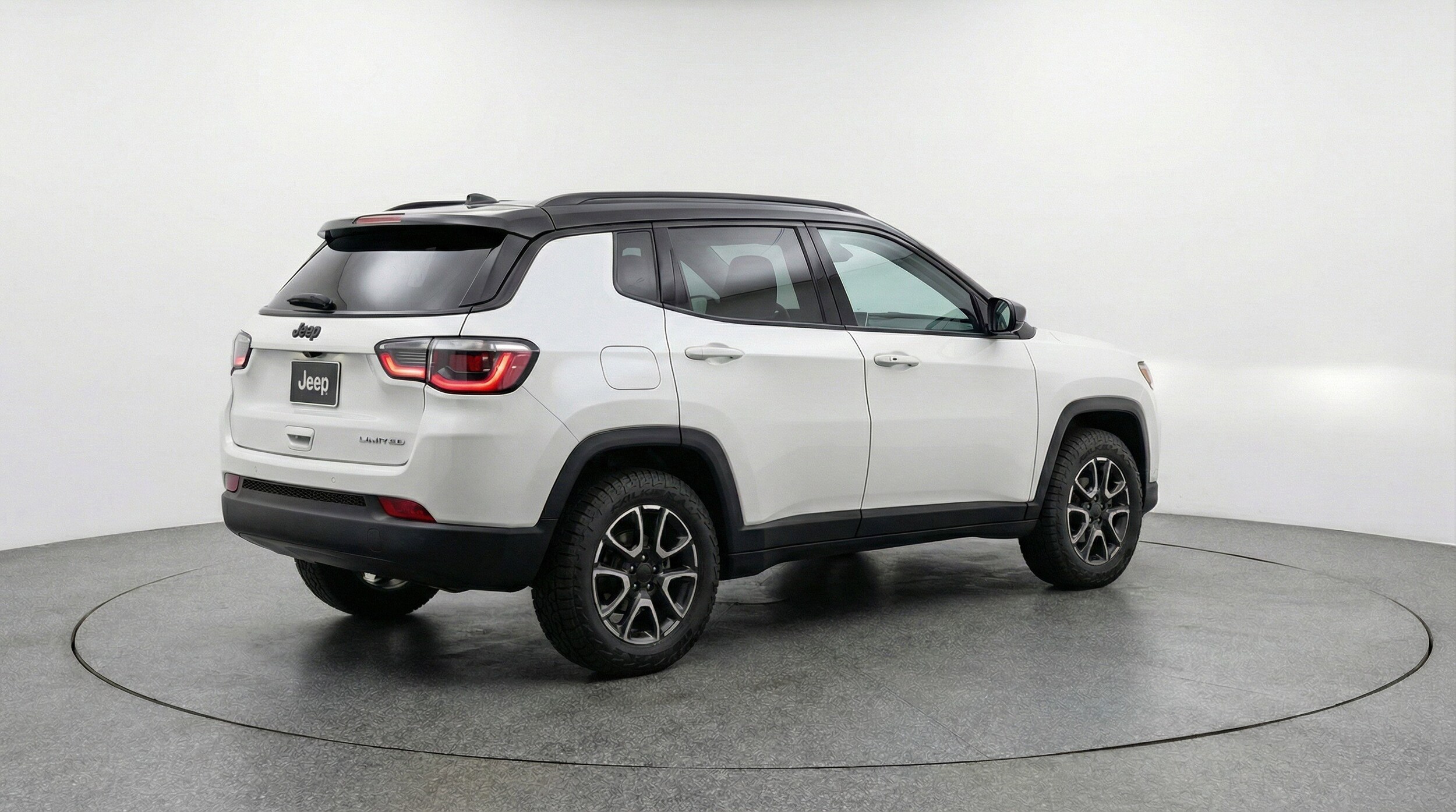 Thumbnail: 2025 Jeep Compass - 9