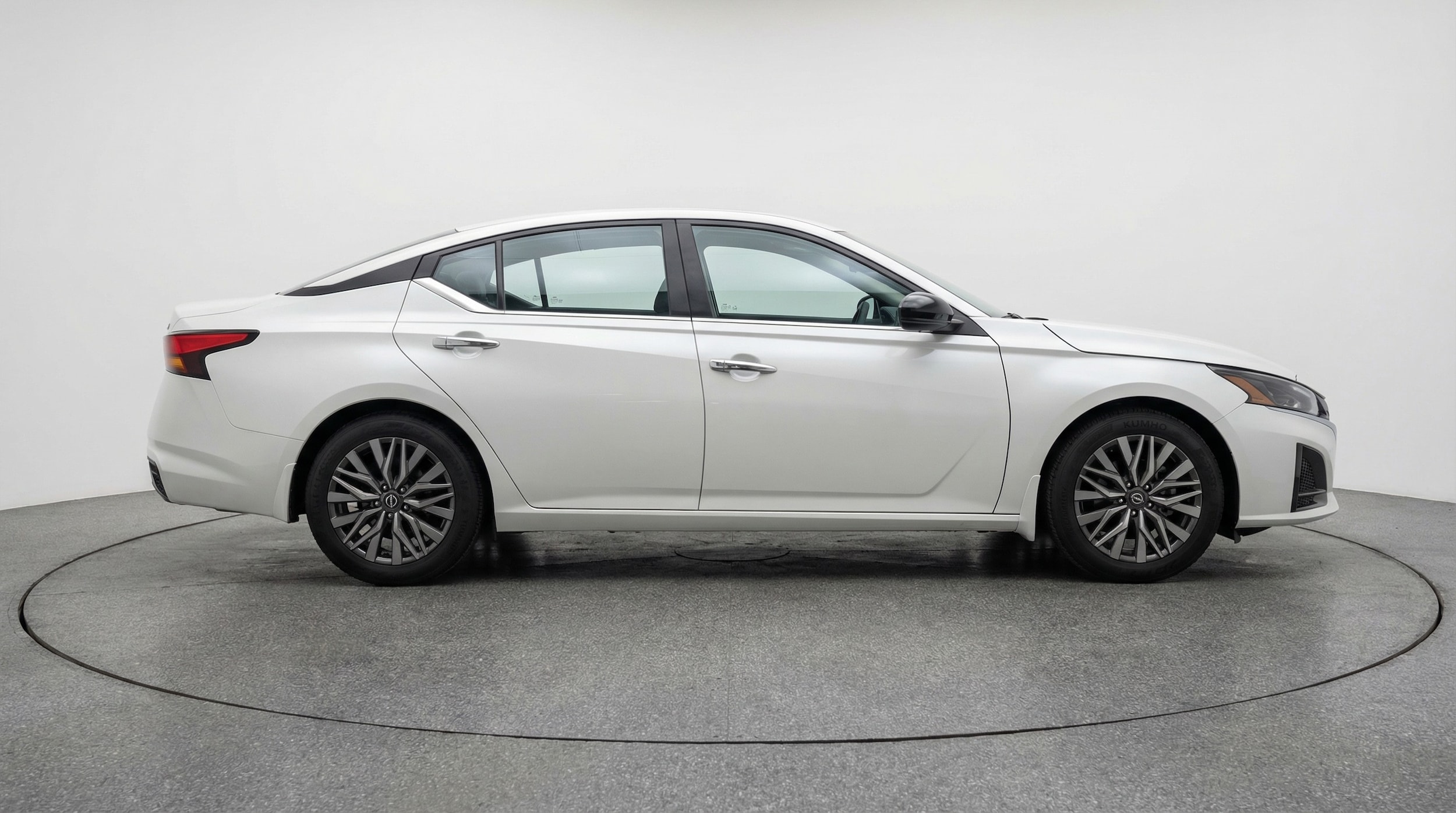 Thumbnail: 2025 Nissan Altima - 8