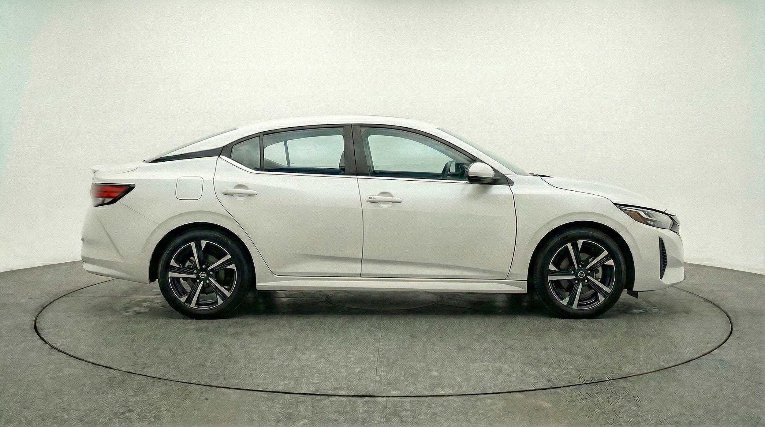 Thumbnail: 2025 Nissan Sentra - 8