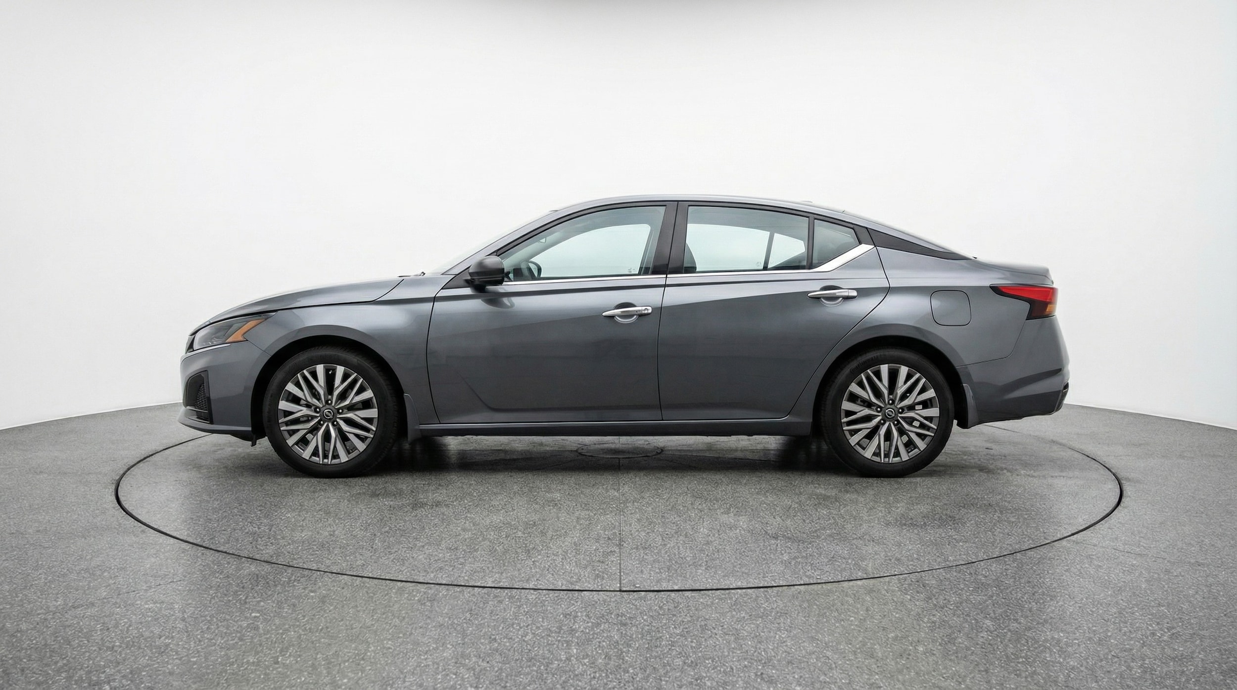 Thumbnail: 2025 Nissan Altima - 4