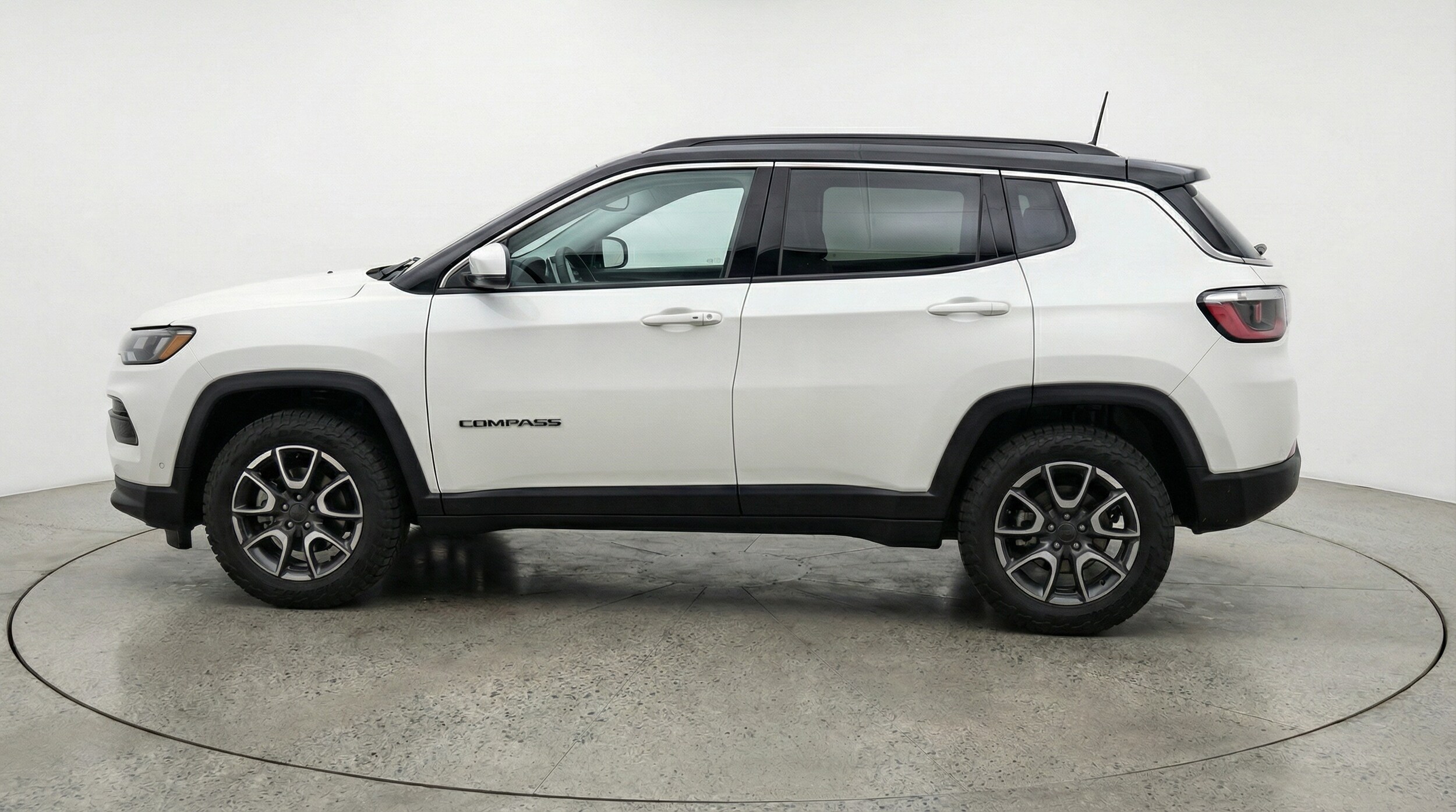 Thumbnail: 2025 Jeep Compass - 4