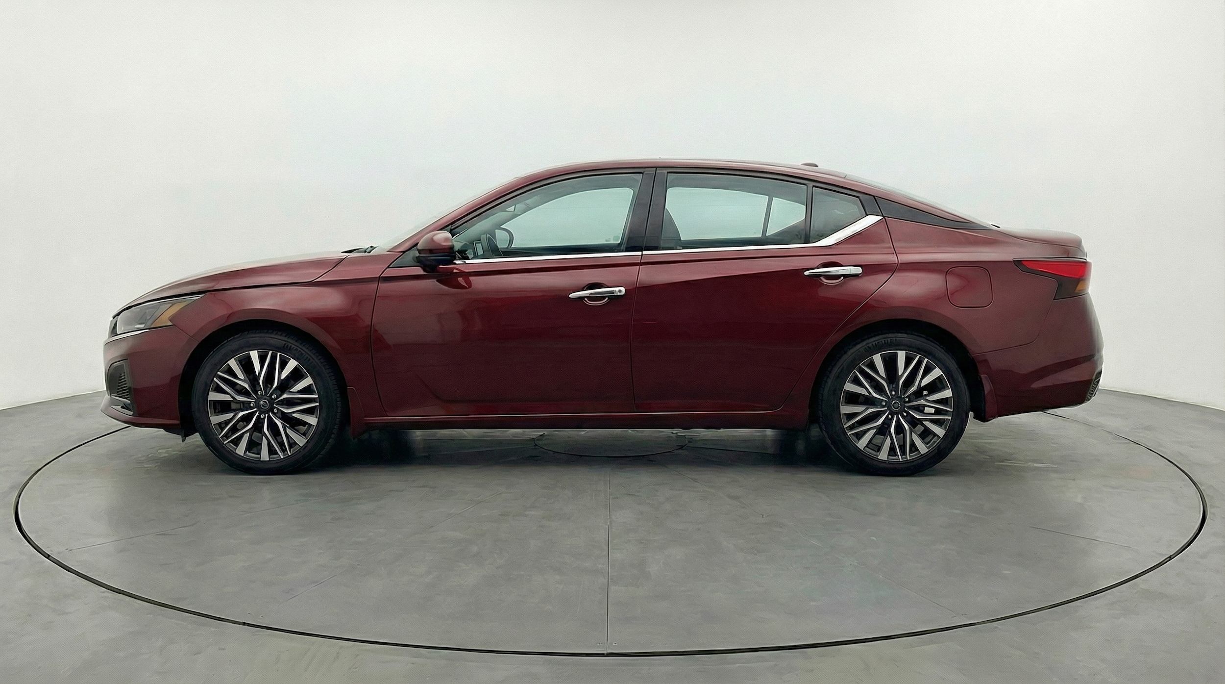 Thumbnail: 2025 Nissan Altima - 4