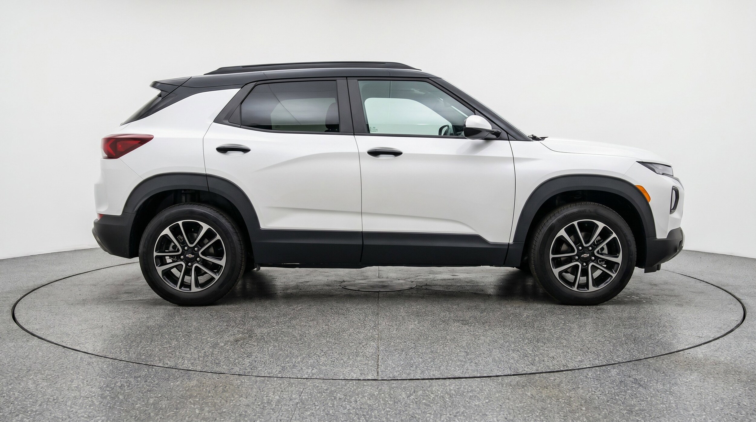 Thumbnail: 2025 Chevrolet TrailBlazer - 11