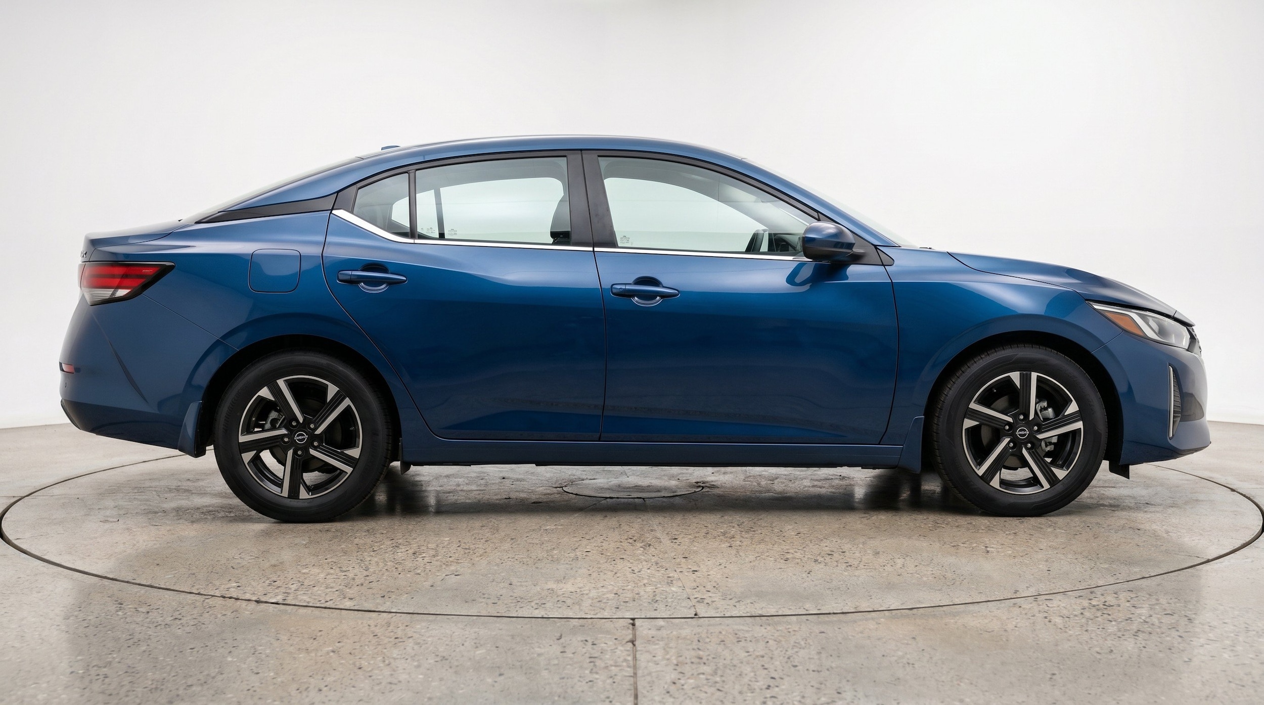 Thumbnail: 2025 Nissan Sentra - 11