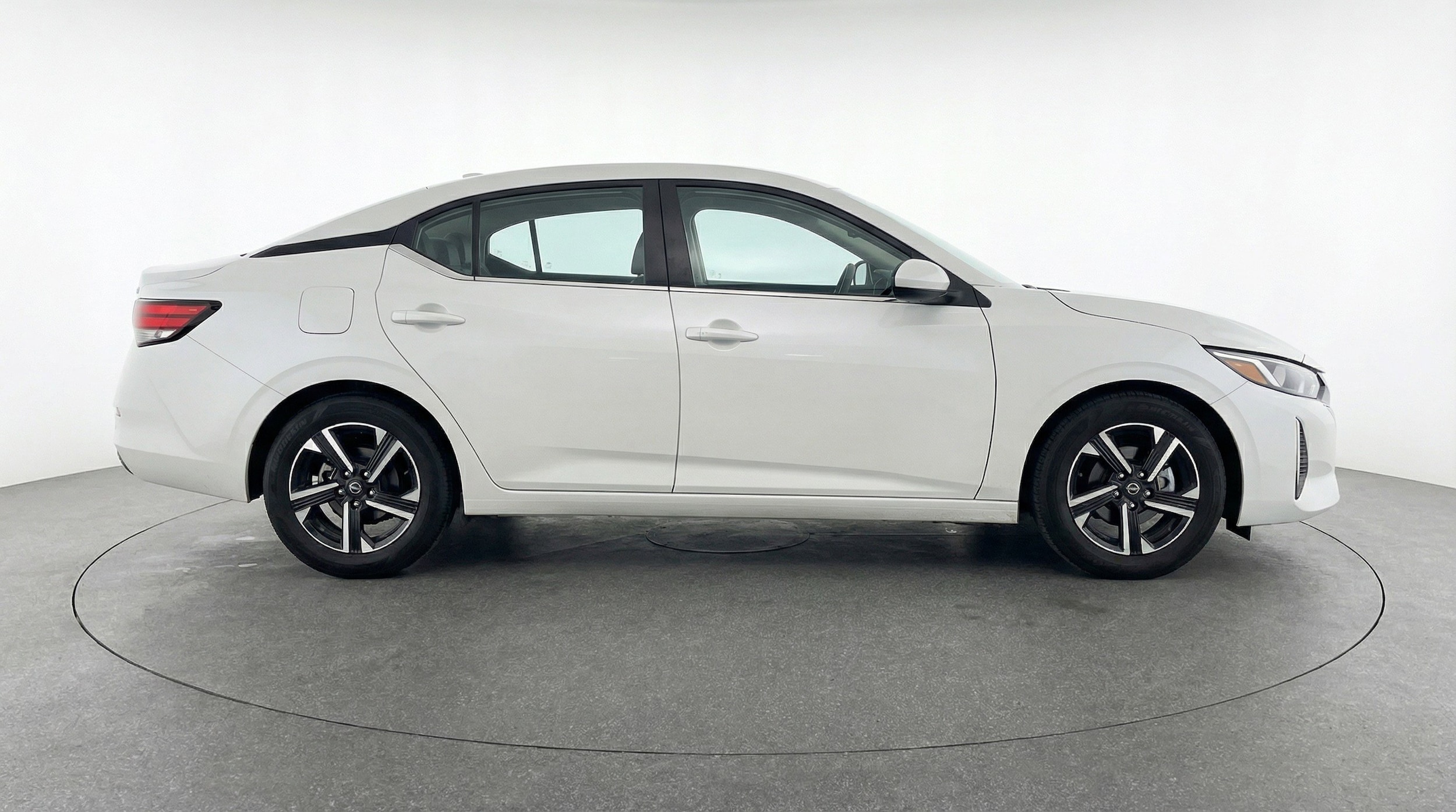 Thumbnail: 2025 Nissan Sentra - 11