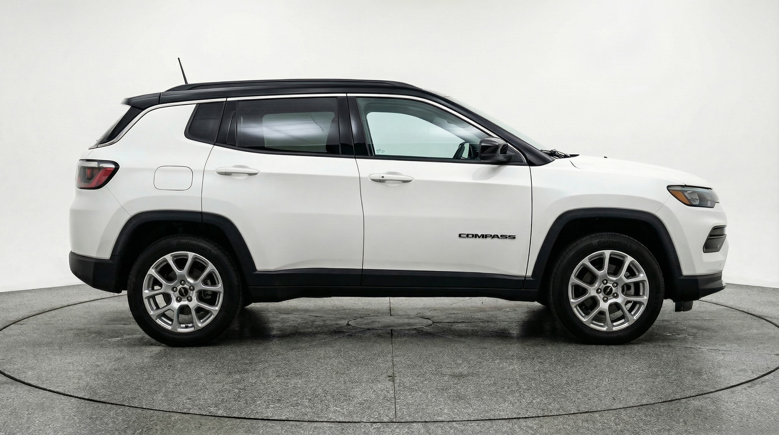 Thumbnail: 2025 Jeep Compass - 8