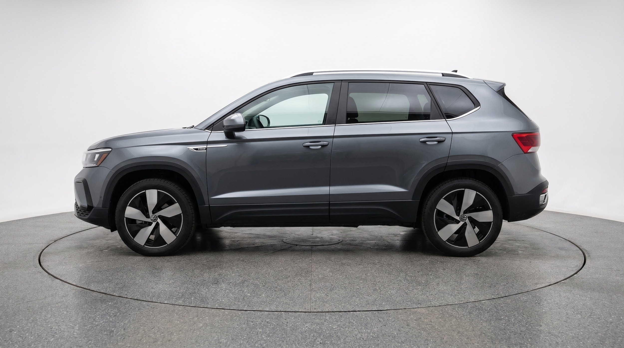 Thumbnail: 2025 Volkswagen Taos - 5