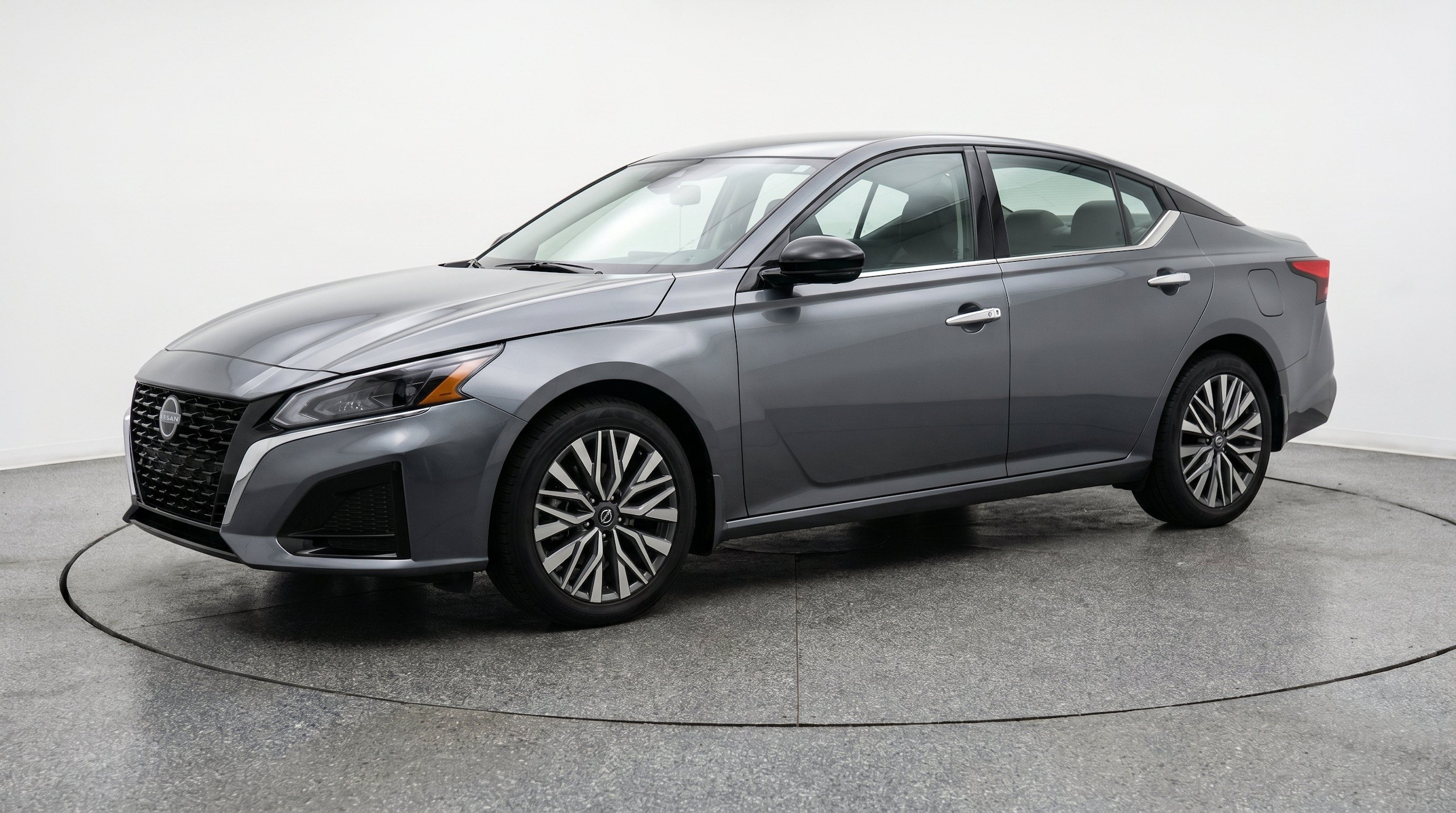 Thumbnail: 2025 Nissan Altima - 3