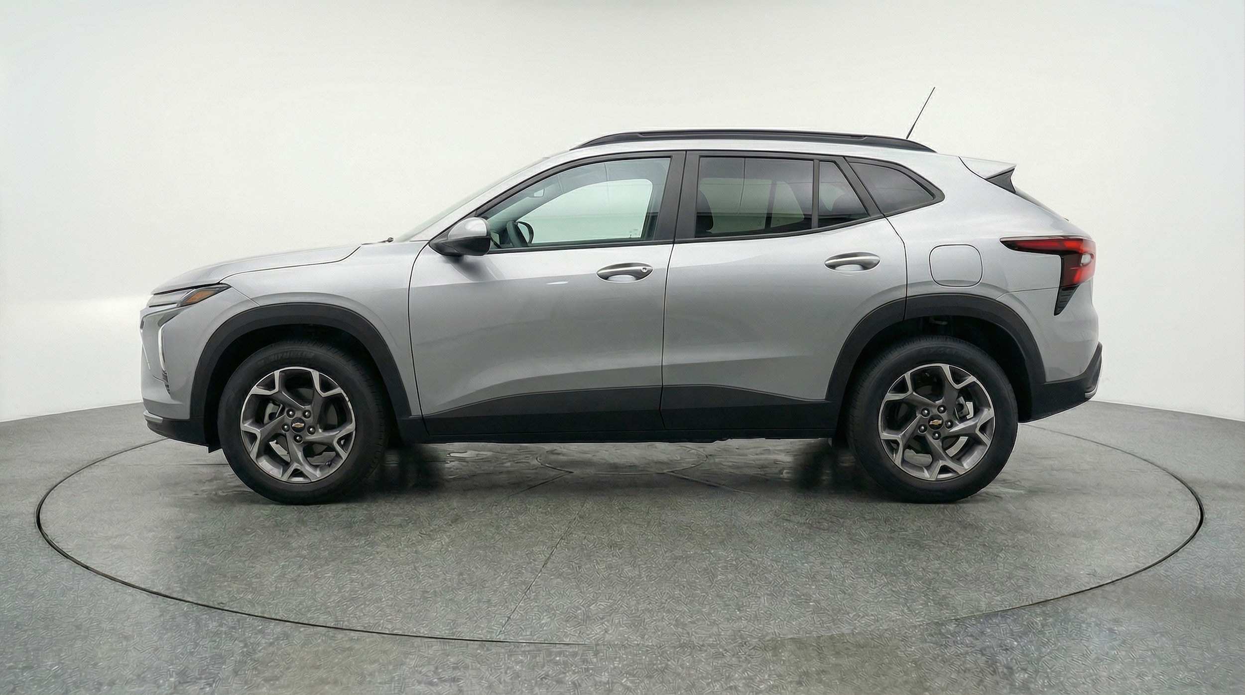 Thumbnail: 2025 Chevrolet Trax - 4