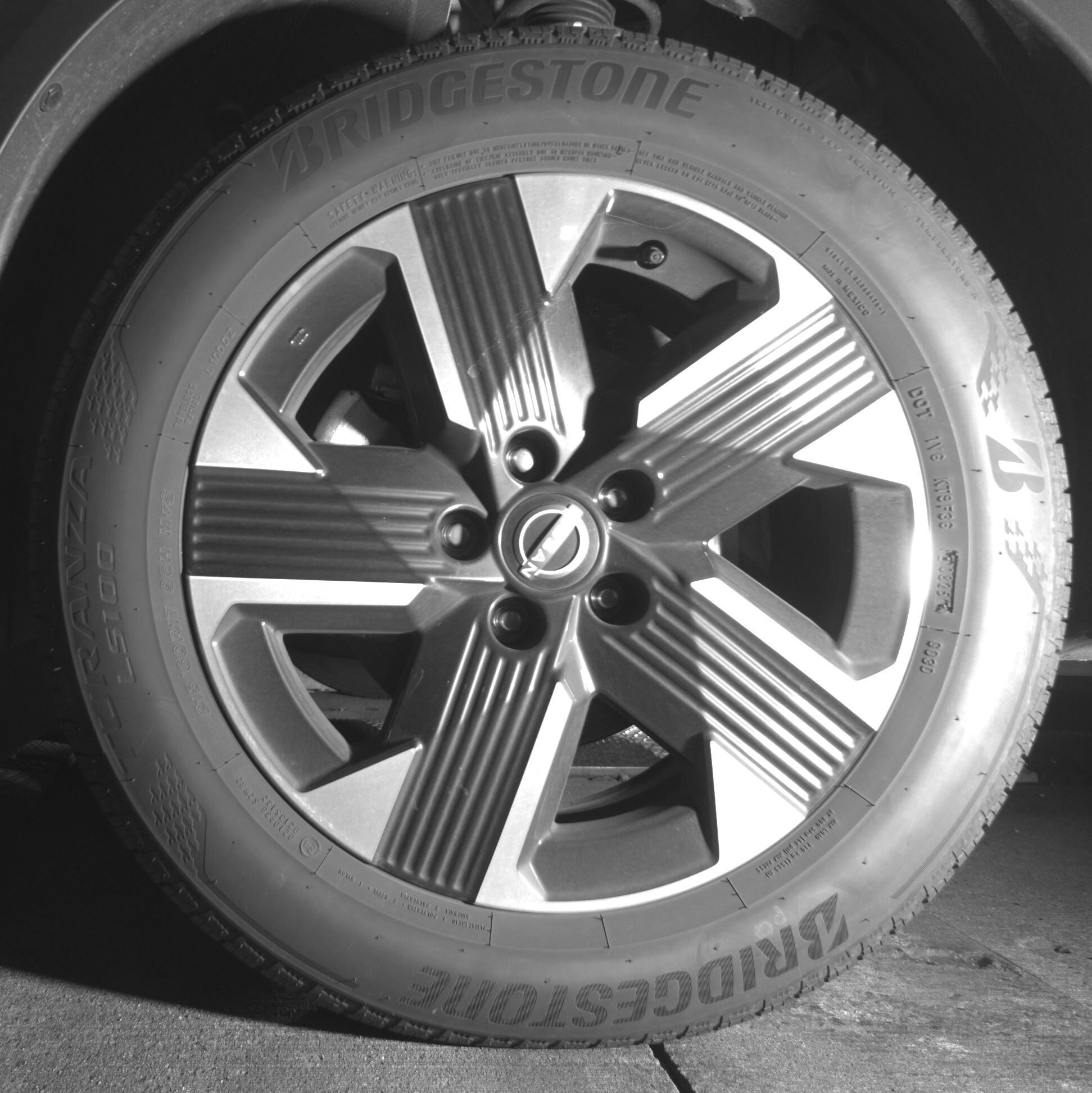 Thumbnail: 2025 Nissan Kicks - 9