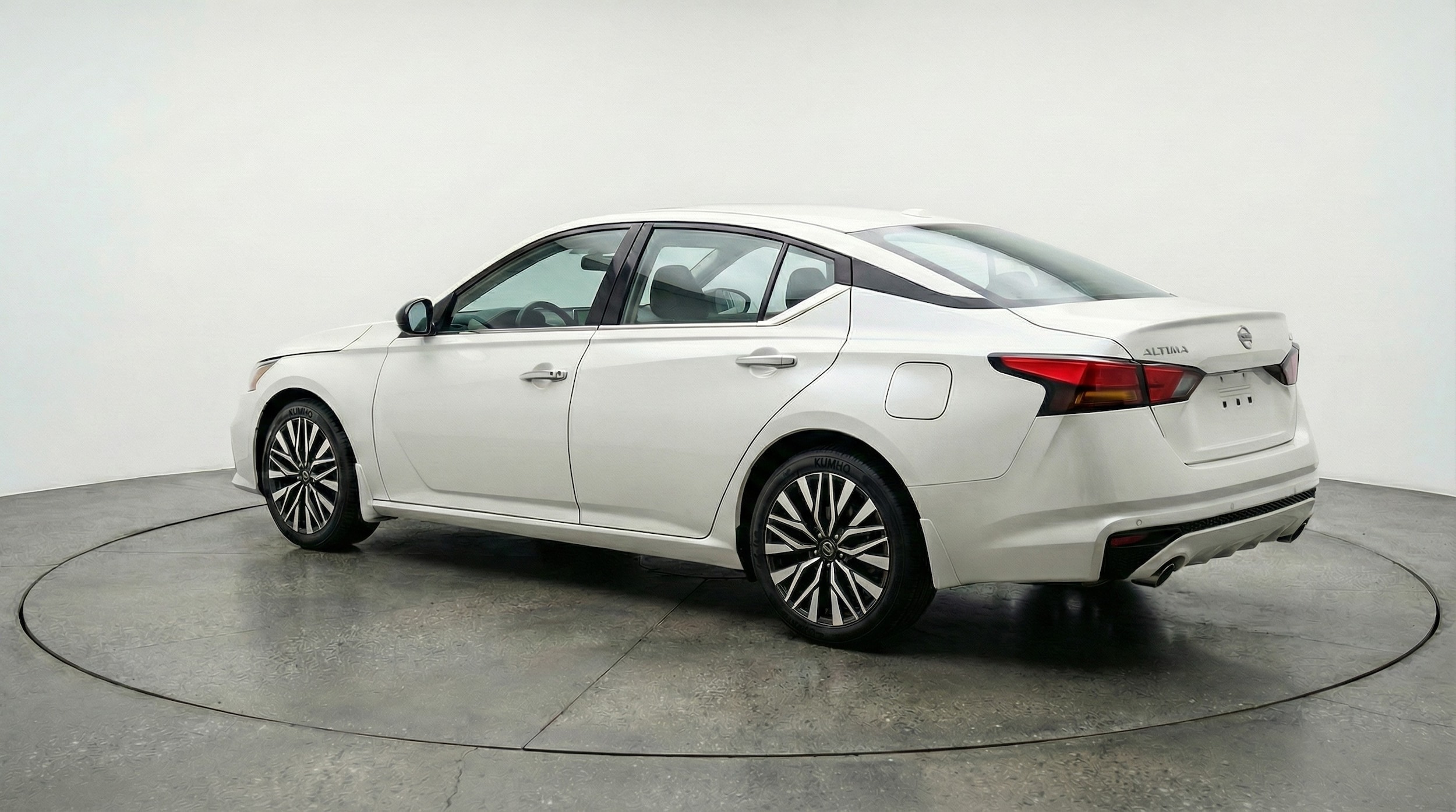 Thumbnail: 2025 Nissan Altima - 5