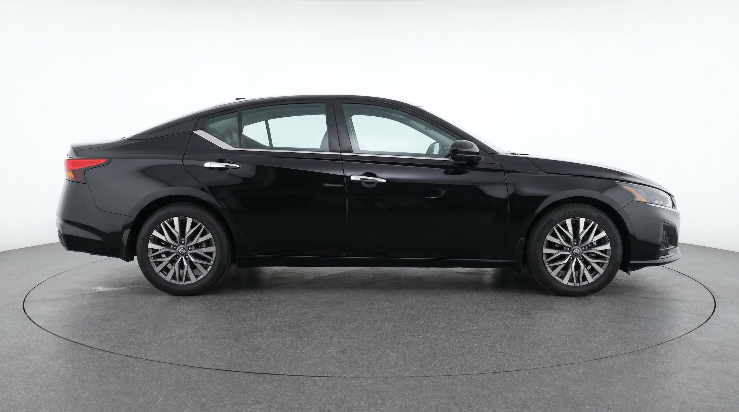 Thumbnail: 2025 Nissan Altima - 11
