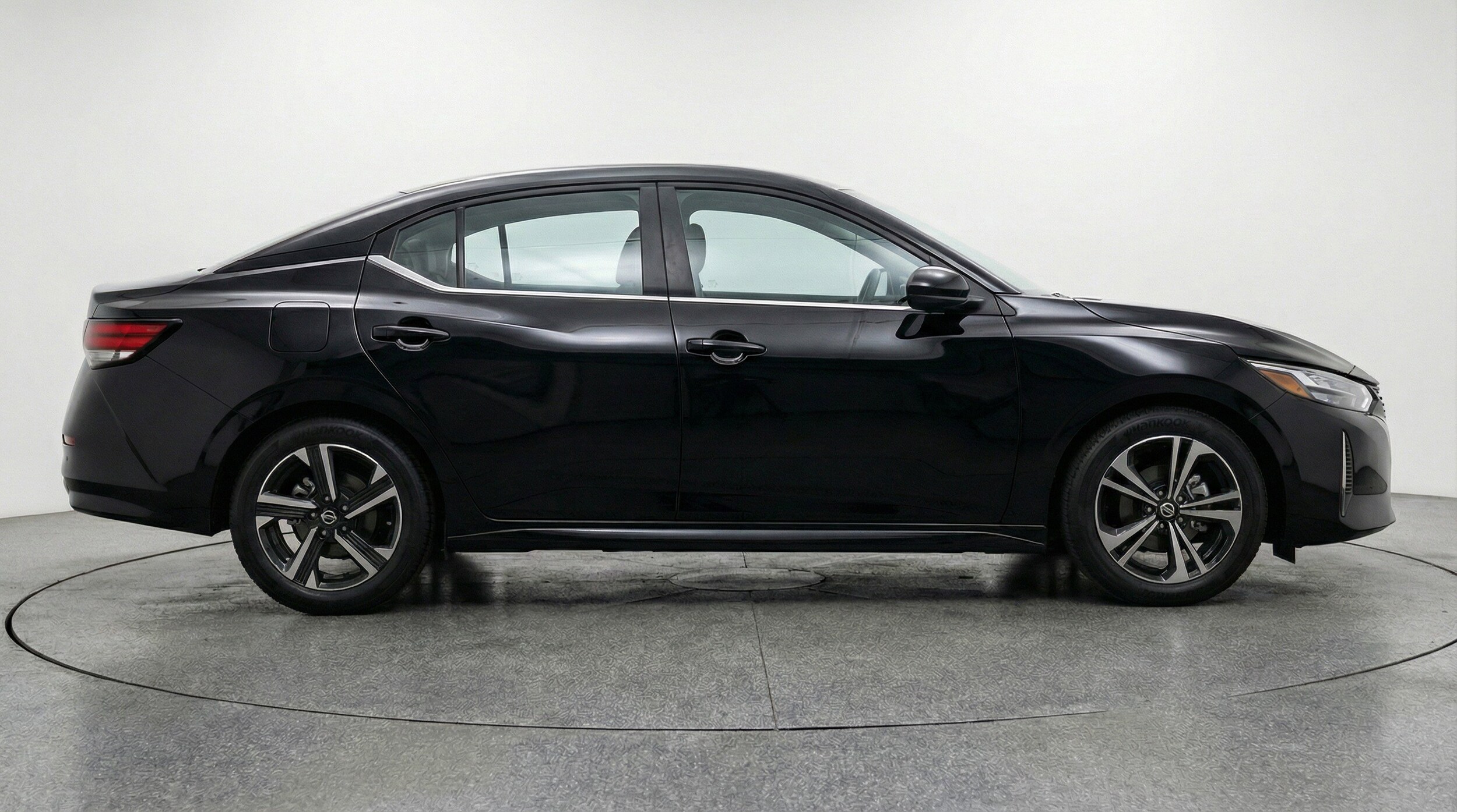 Thumbnail: 2025 Nissan Sentra - 11