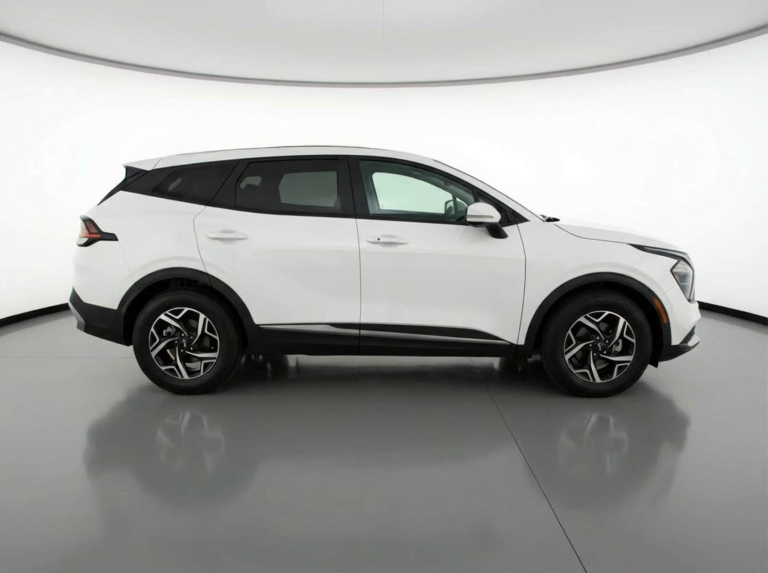 Thumbnail: 2025 Kia Sportage - 8