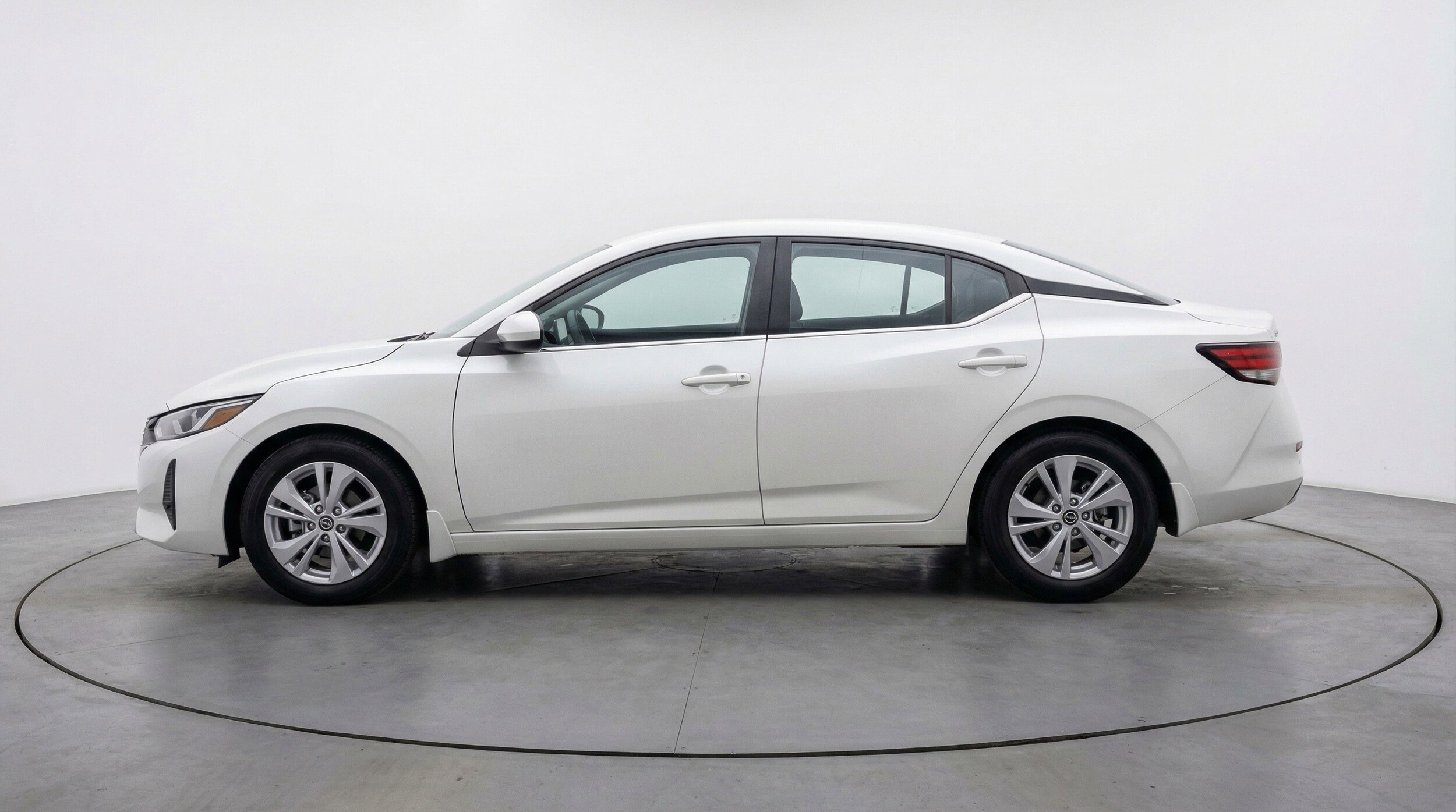 Thumbnail: 2025 Nissan Sentra - 5