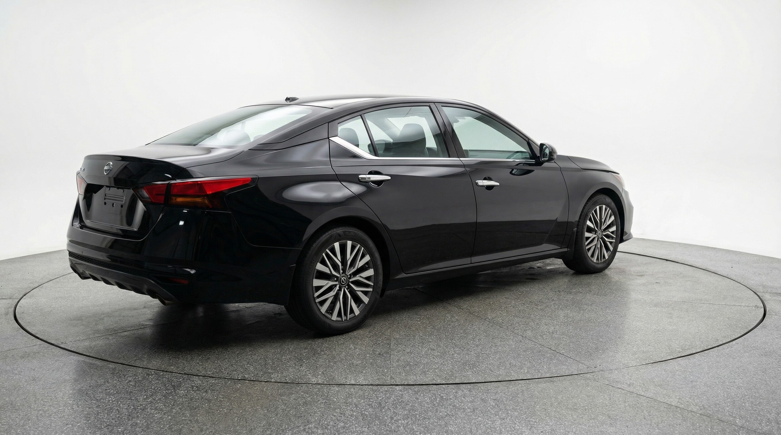 Thumbnail: 2025 Nissan Altima - 7