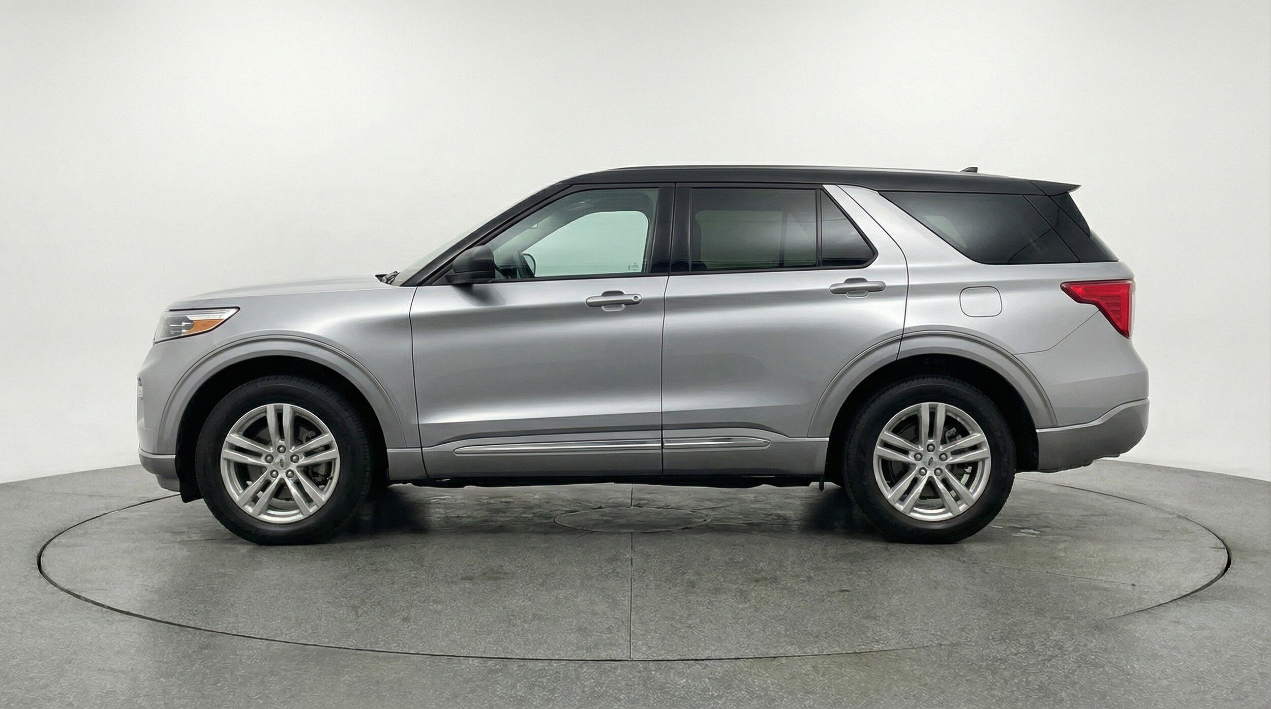 Thumbnail: 2024 Ford Explorer - 5