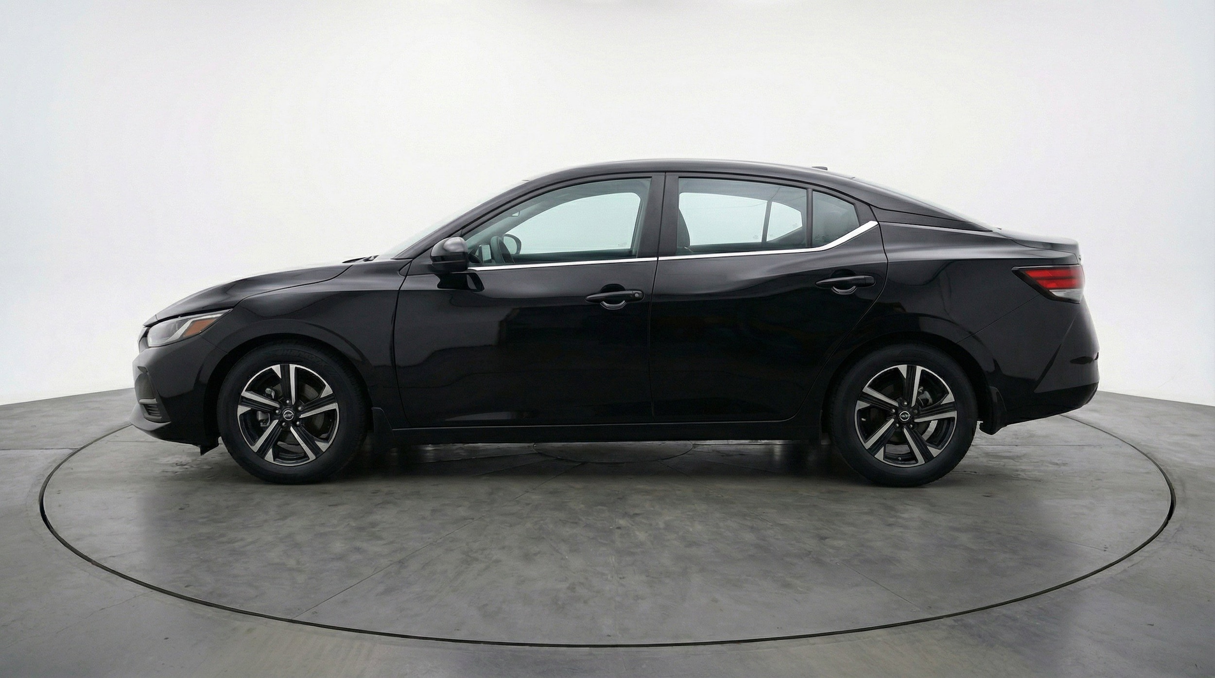Thumbnail: 2025 Nissan Sentra - 5
