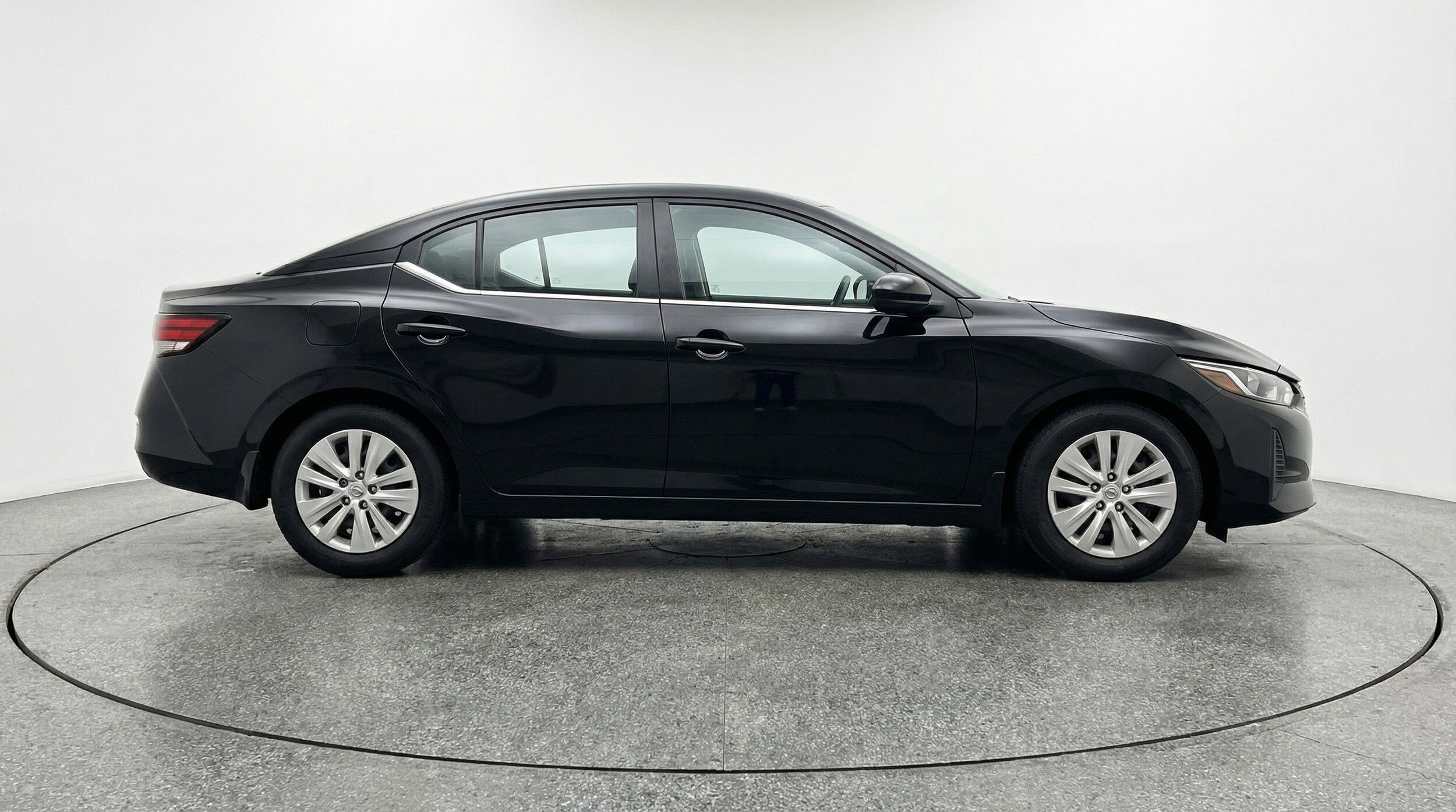 Thumbnail: 2025 Nissan Sentra - 11
