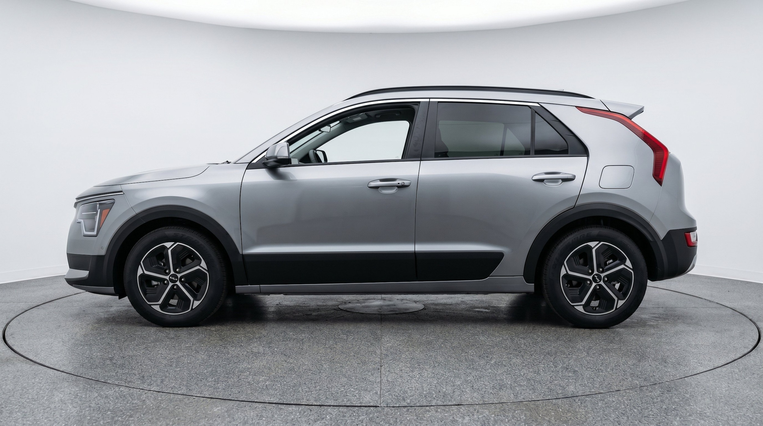 Thumbnail: 2026 Kia Niro - 5