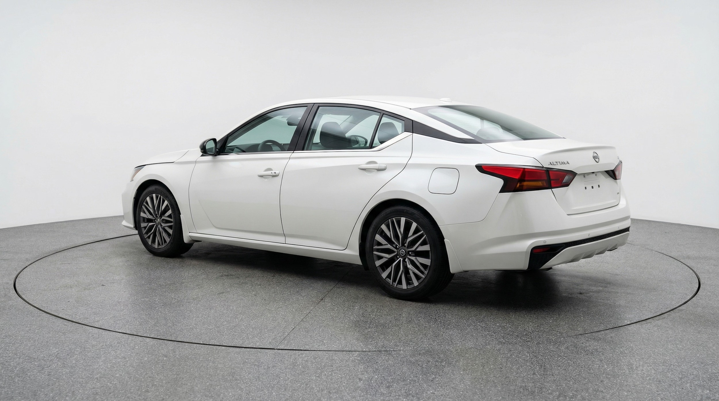 Thumbnail: 2025 Nissan Altima - 5