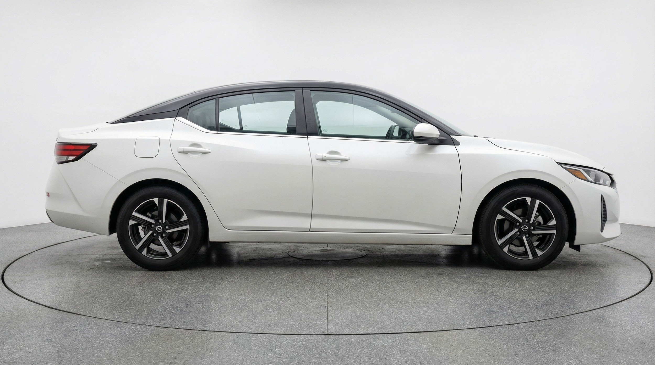 Thumbnail: 2025 Nissan Sentra - 11