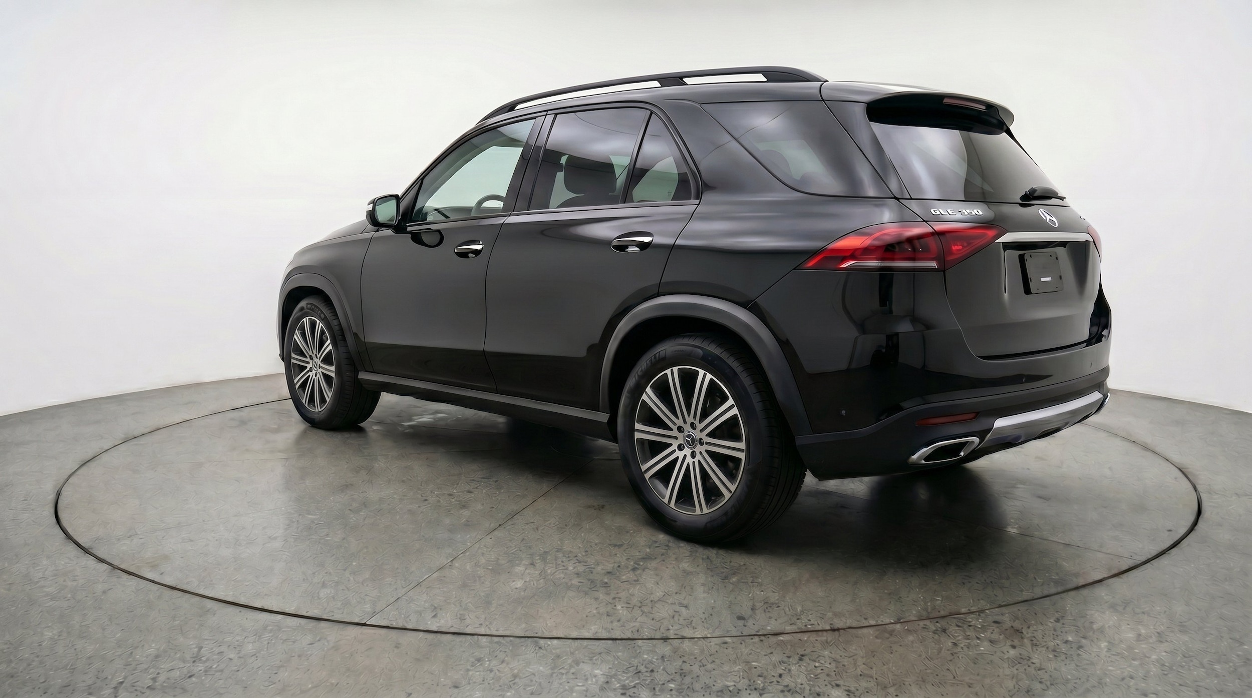 Thumbnail: 2026 Mercedes-Benz GLE - 6
