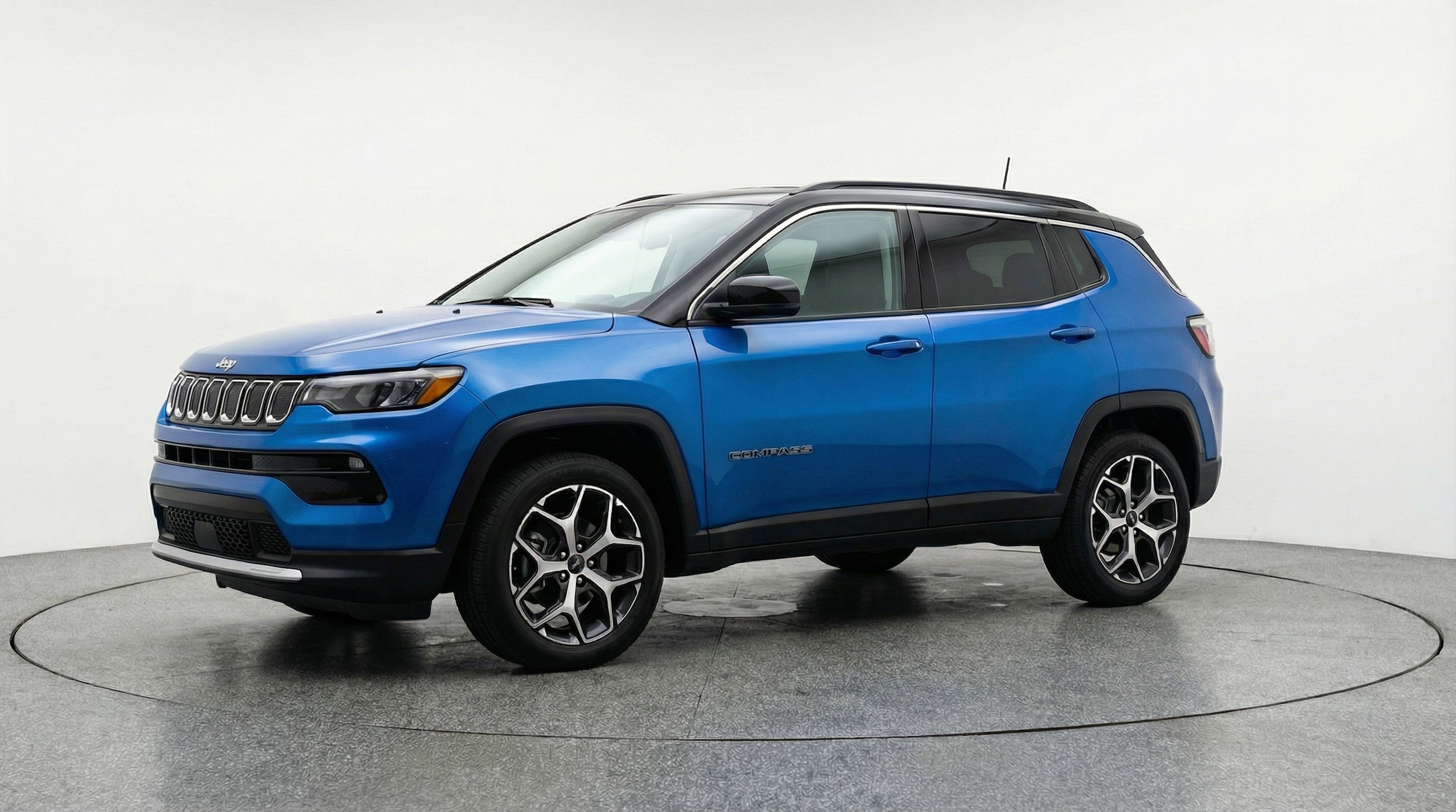 Thumbnail: 2025 Jeep Compass - 3