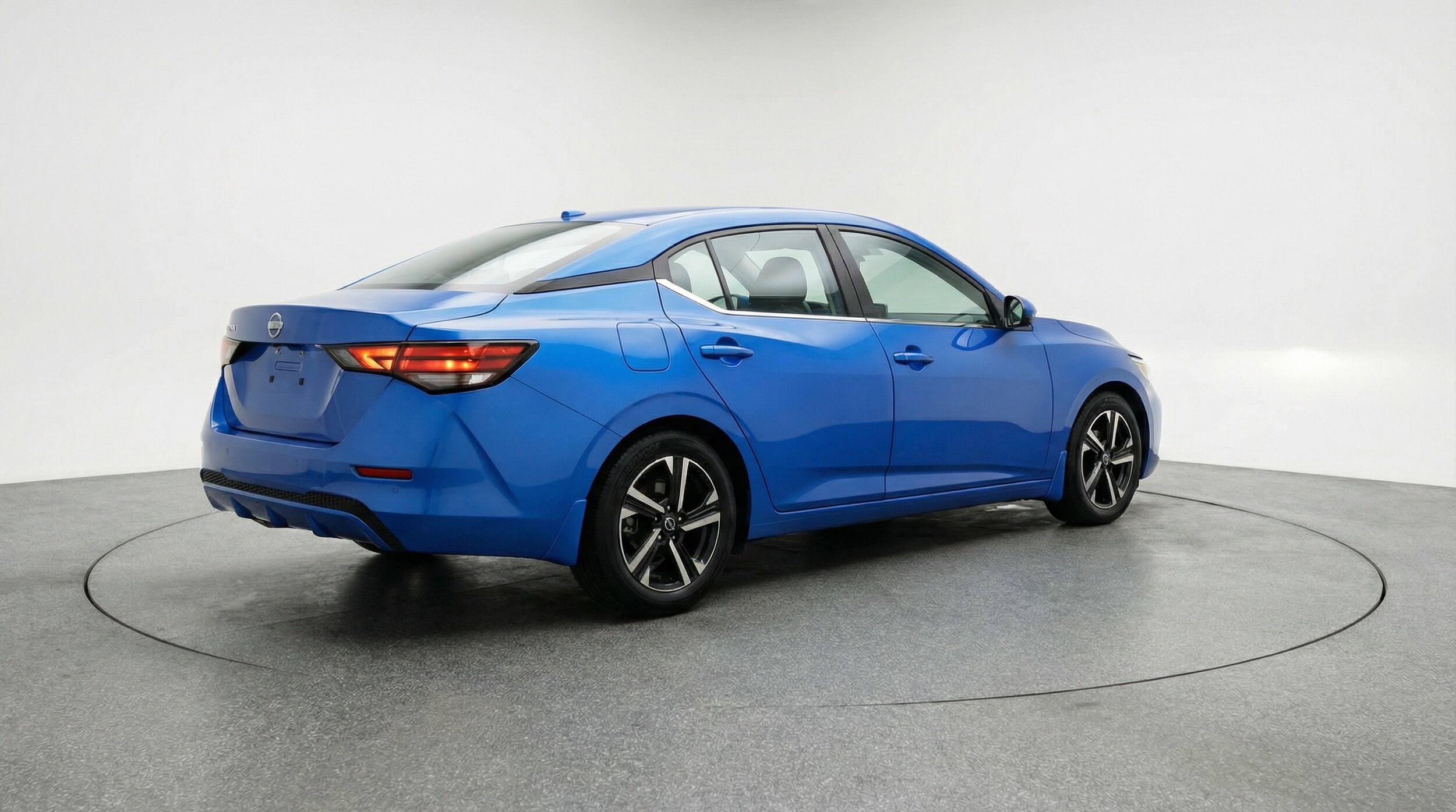 Thumbnail: 2025 Nissan Sentra - 9