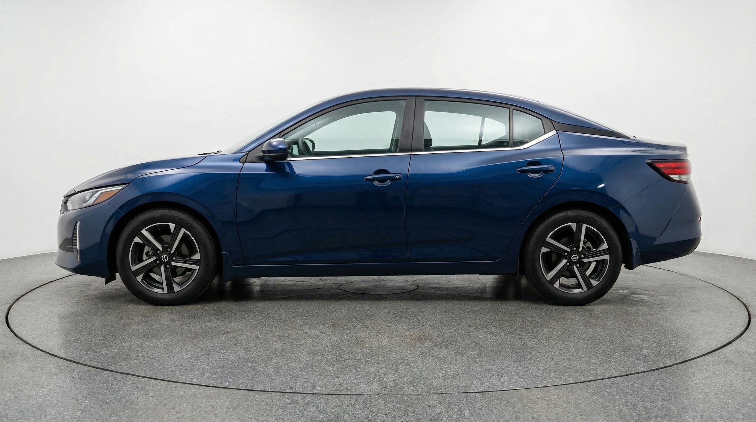 Thumbnail: 2025 Nissan Sentra - 5