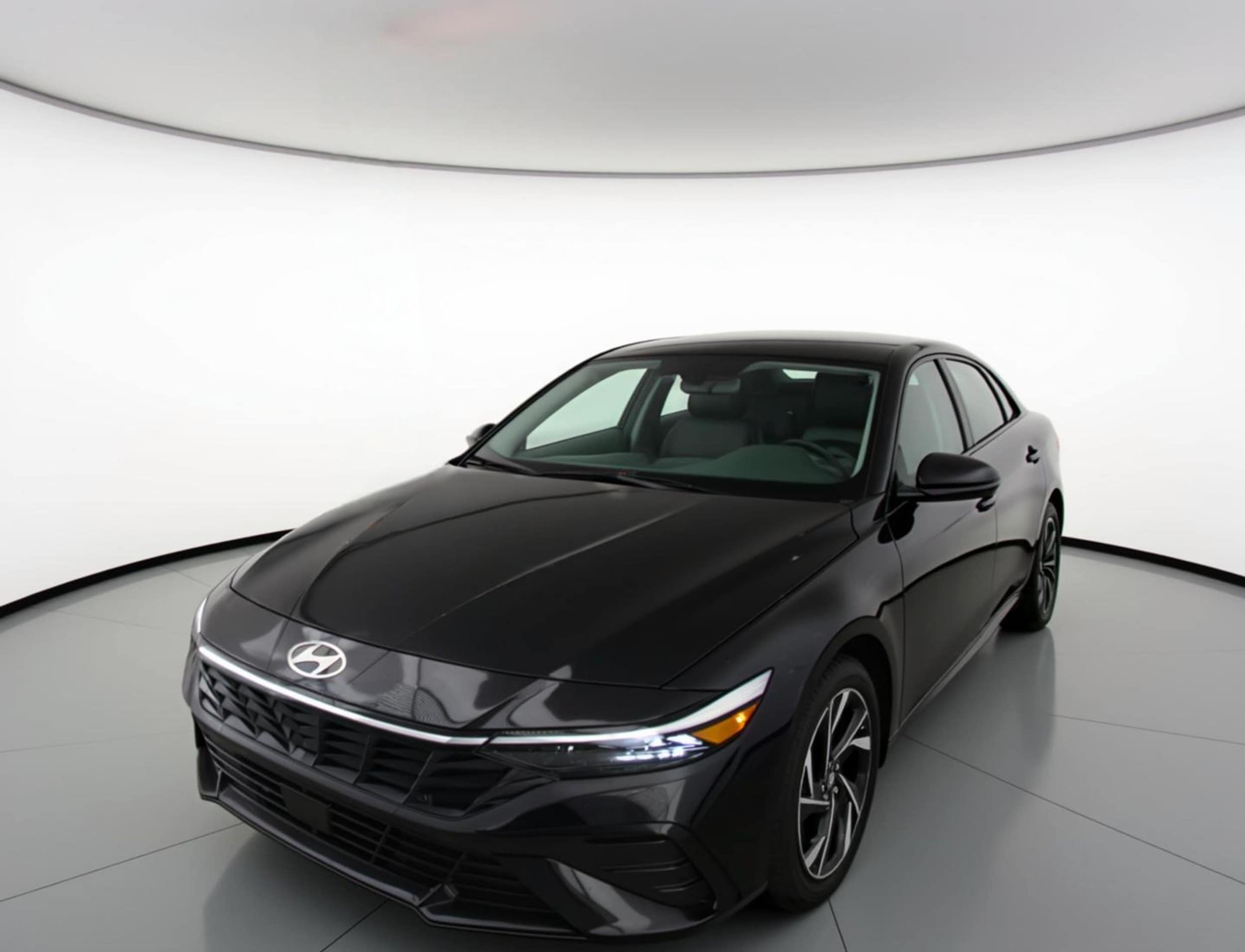 Thumbnail: 2025 Hyundai Elantra - 3