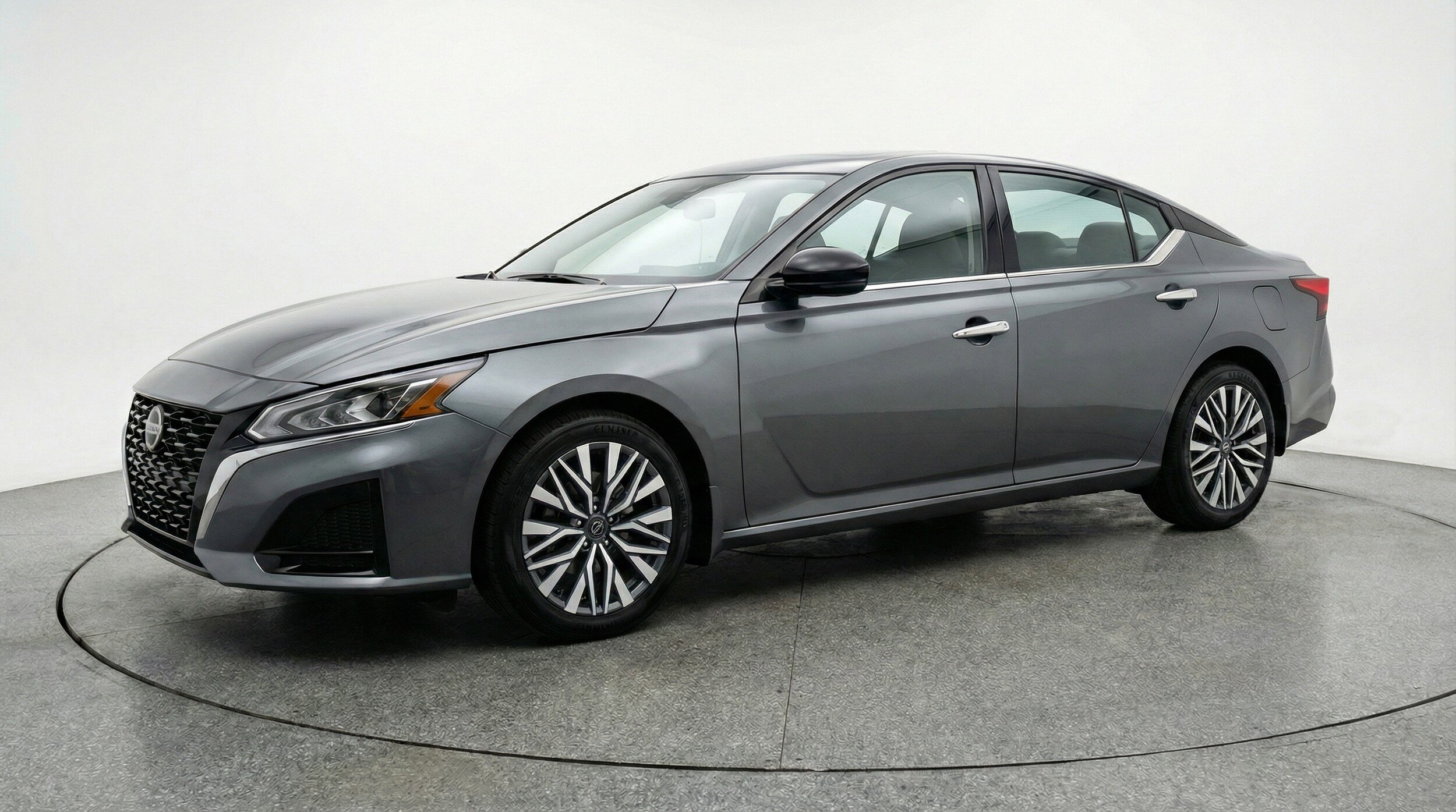 Thumbnail: 2025 Nissan Altima - 3