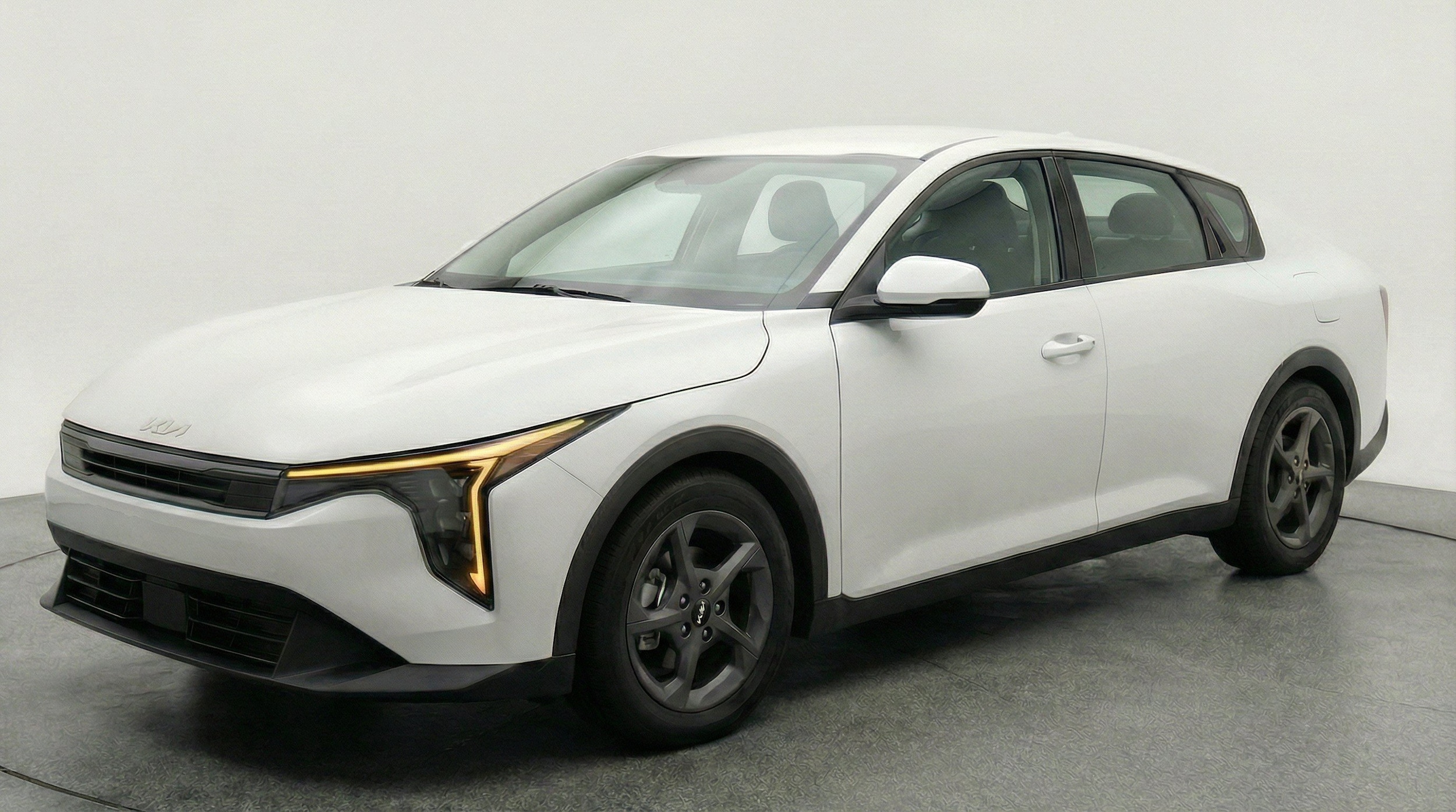 Thumbnail: 2025 Kia K4 - 3