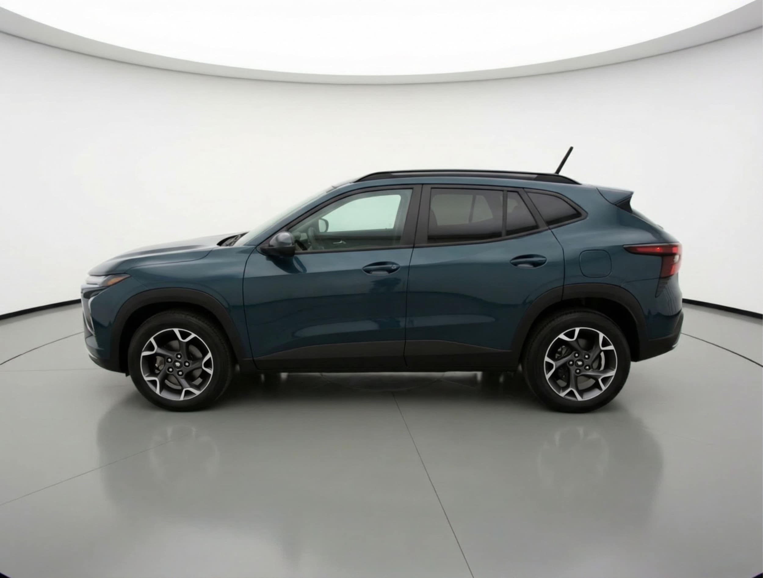 Thumbnail: 2025 Chevrolet Trax - 4