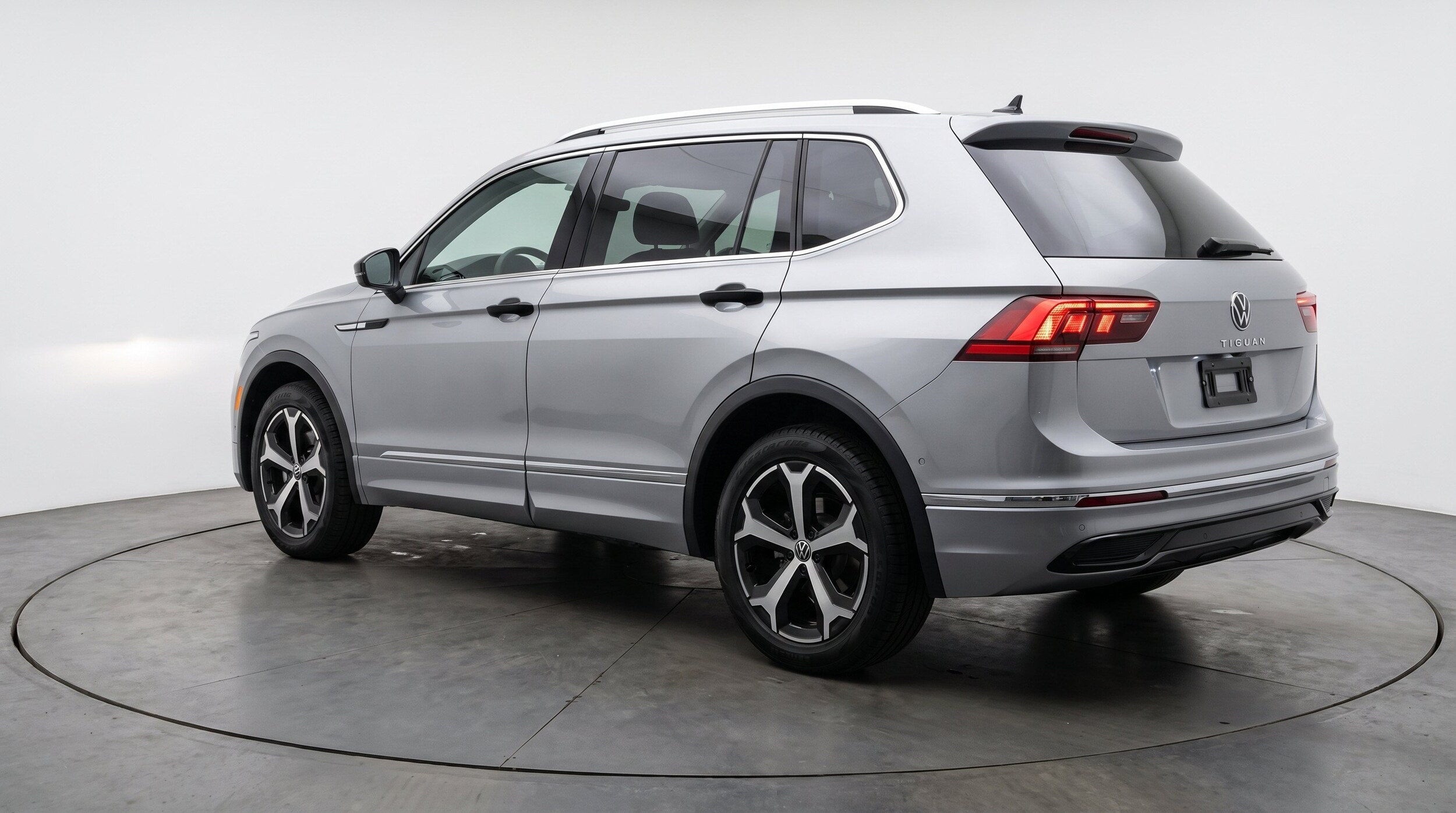 Thumbnail: 2026 Volkswagen Tiguan - 6