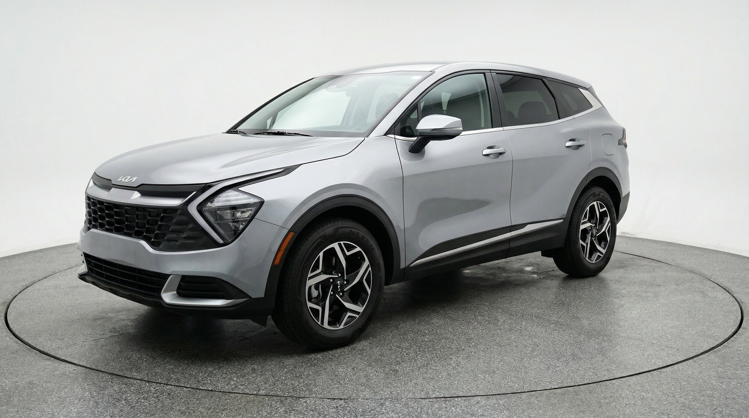 Thumbnail: 2025 Kia Sportage - 3