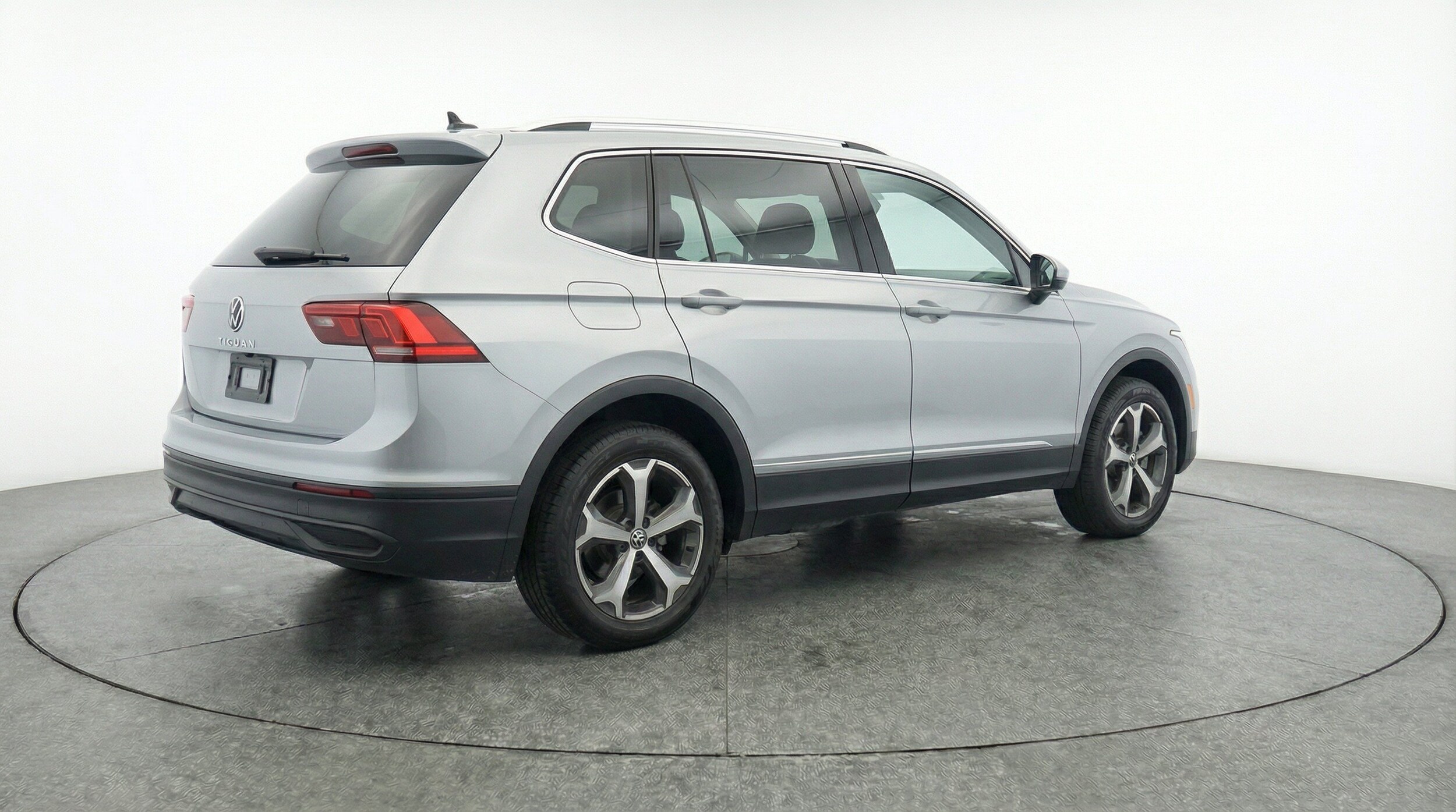 Thumbnail: 2026 Volkswagen Tiguan - 9