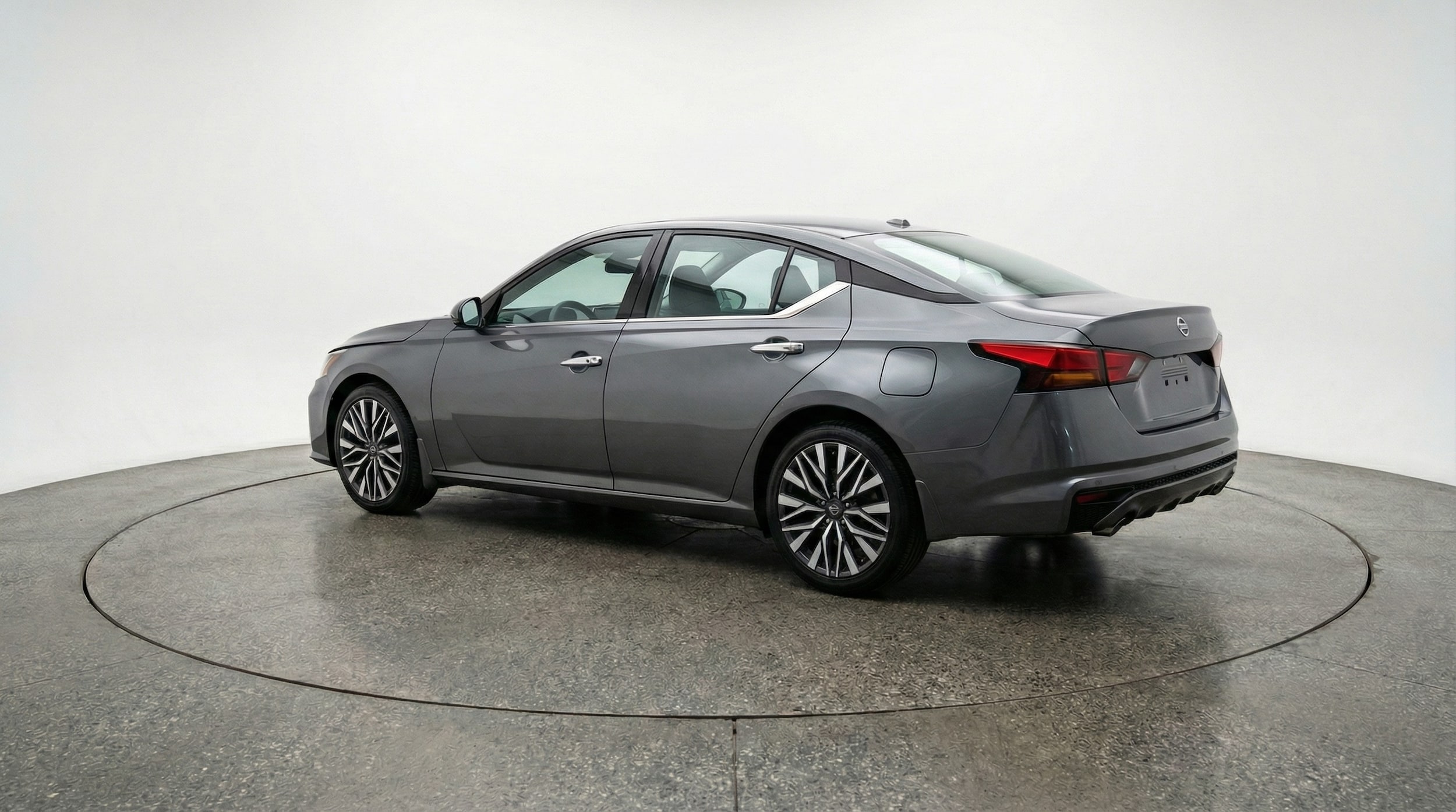 Thumbnail: 2025 Nissan Altima - 5