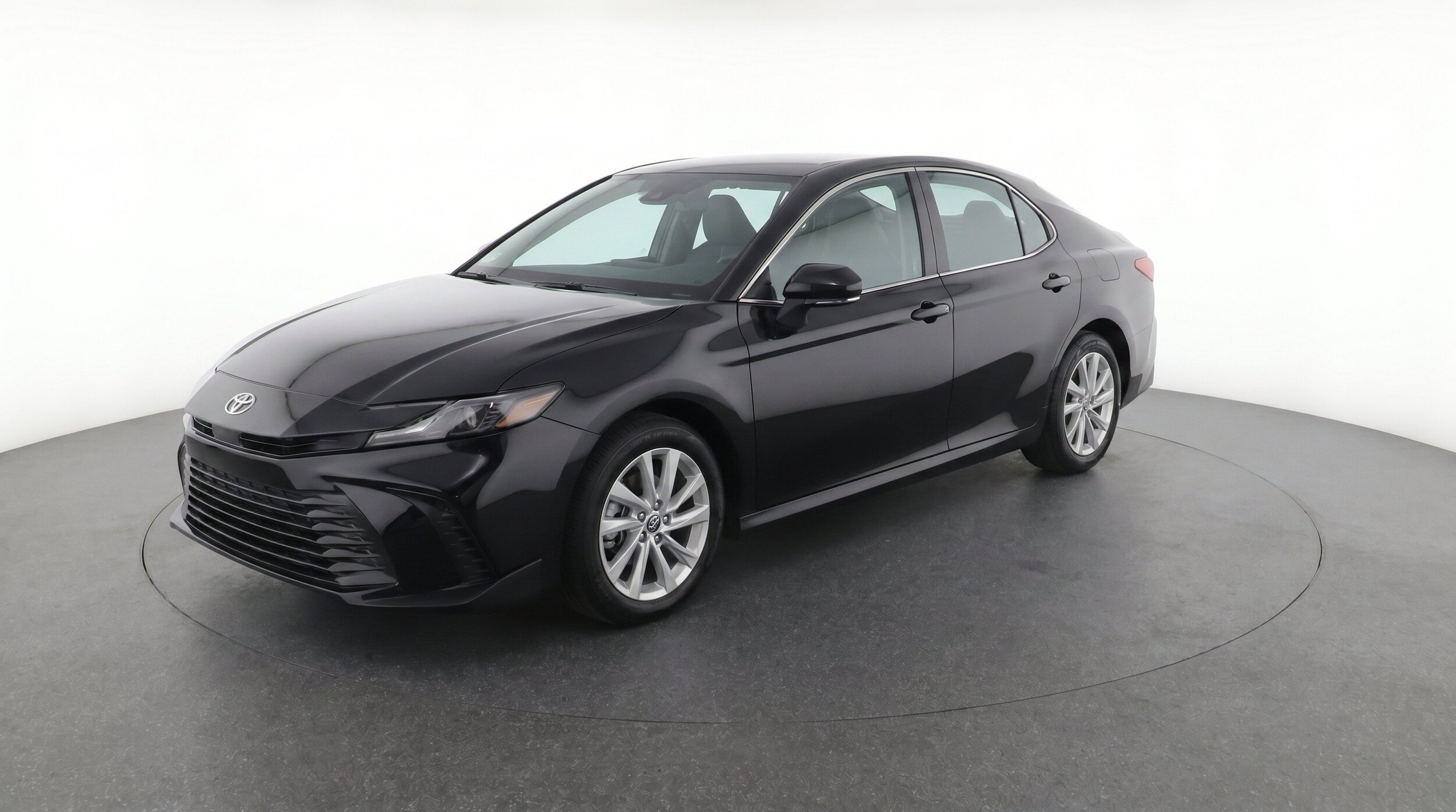 Thumbnail: 2025 Toyota Camry - 3
