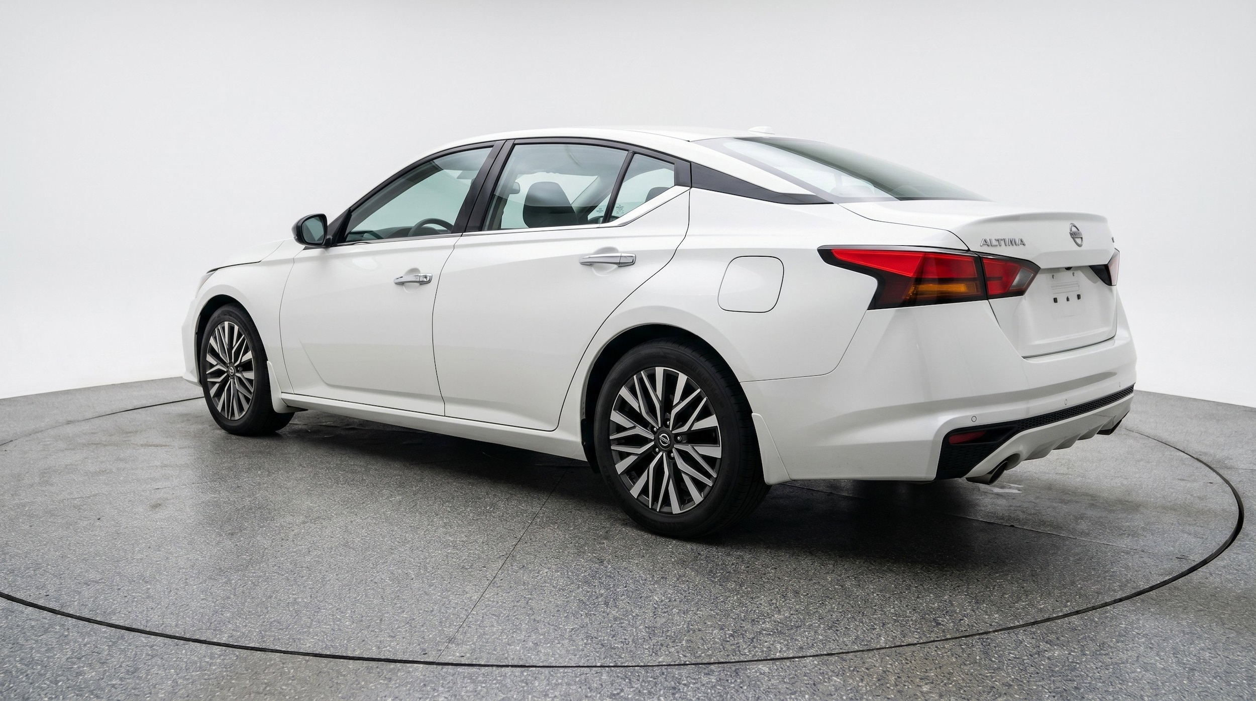 Thumbnail: 2025 Nissan Altima - 6