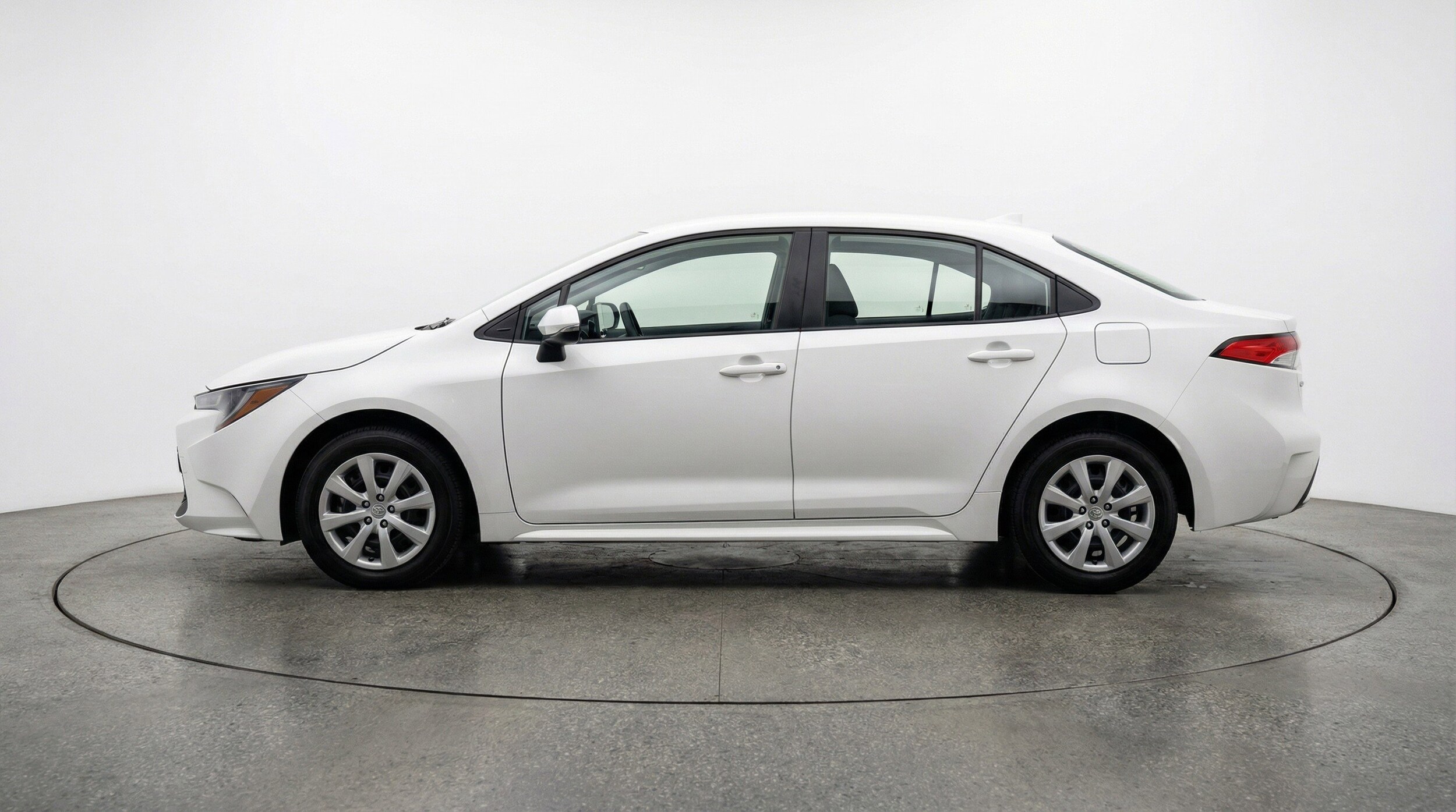 Thumbnail: 2025 Toyota Corolla - 5