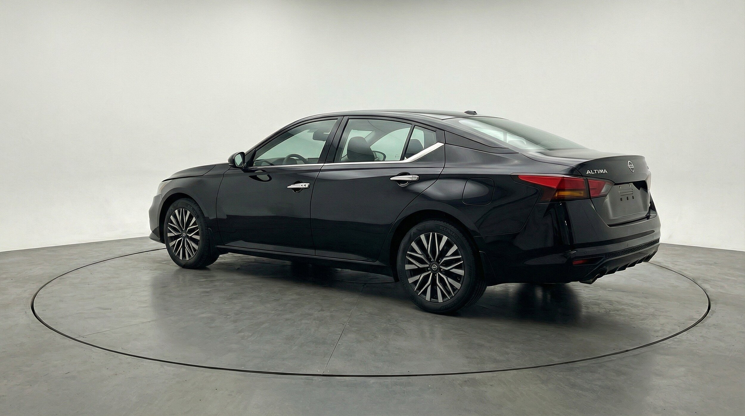 Thumbnail: 2025 Nissan Altima - 6