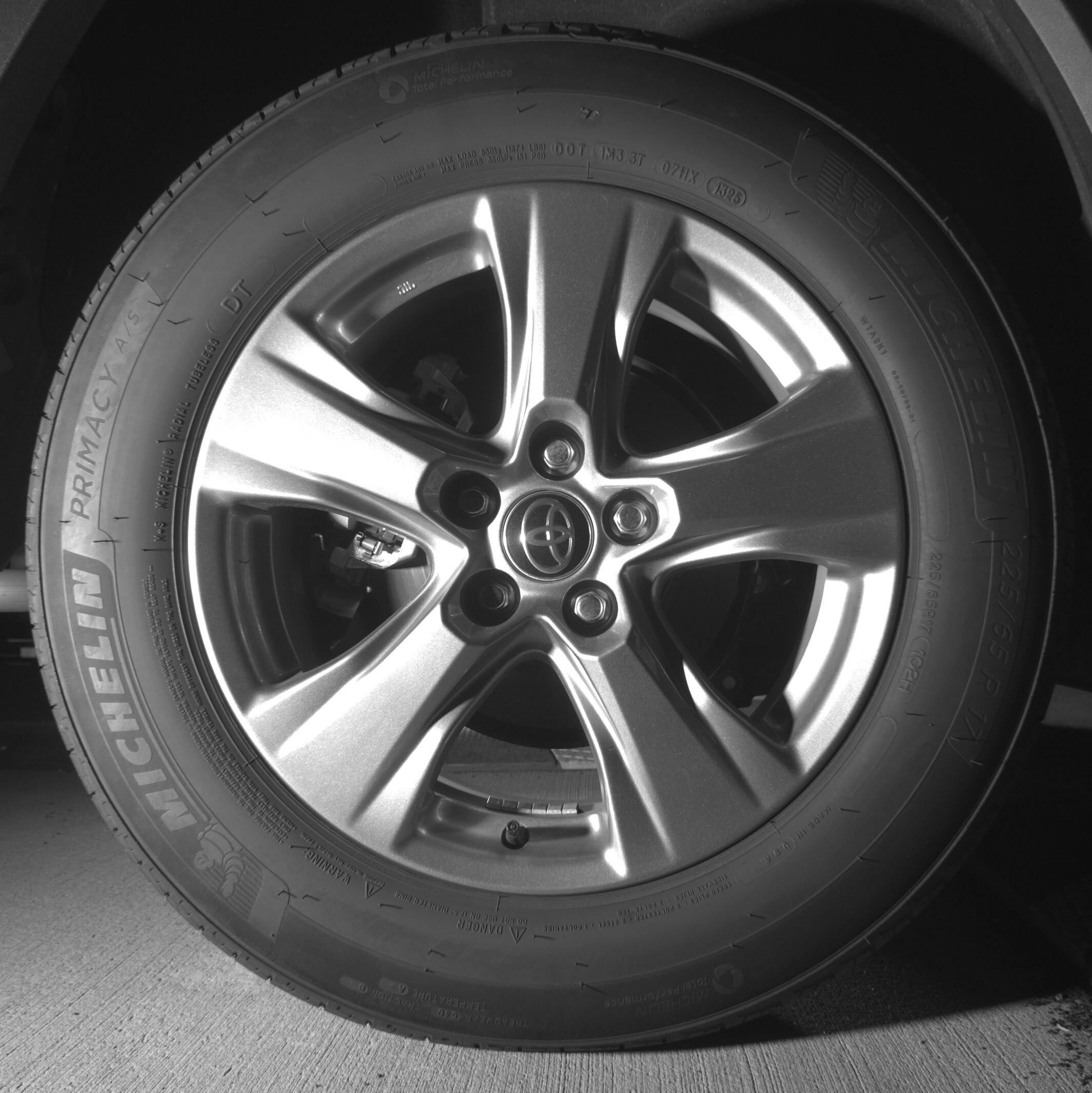 Thumbnail: 2025 Toyota RAV4 - 12