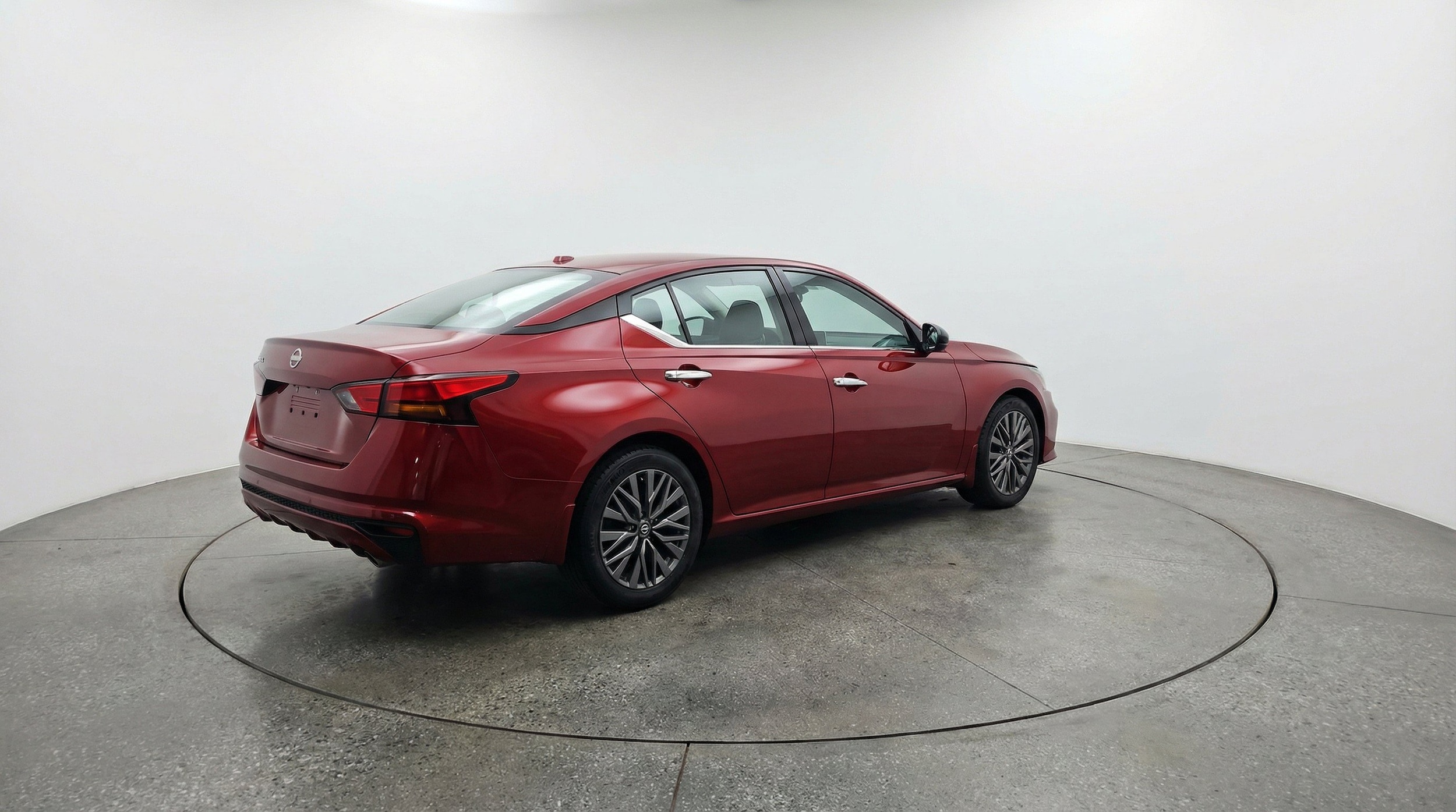 Thumbnail: 2025 Nissan Altima - 9