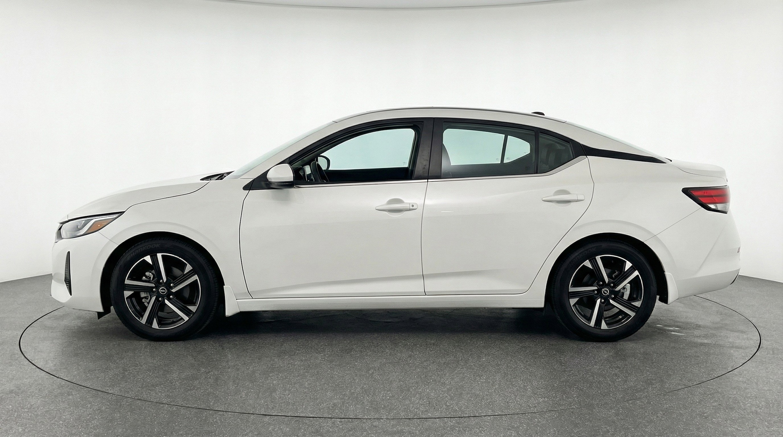 Thumbnail: 2025 Nissan Sentra - 5